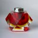 Briquet facetté Sommerso par Flavio Poli, en verre de Murano rouge et jaune, Italie, années 1970.