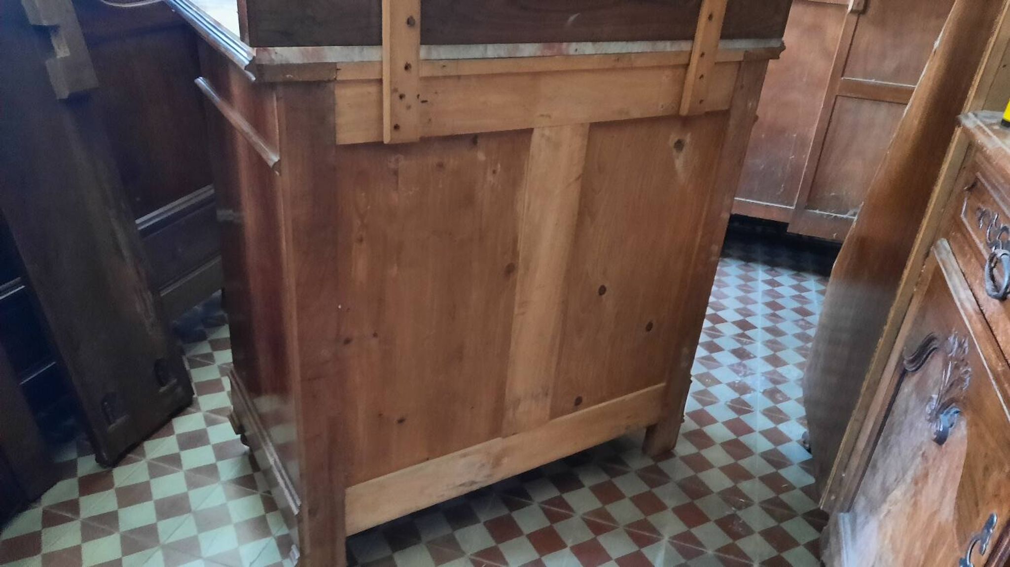 Dressing table chest of drawers