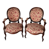 Paire de fauteuils médaillon louis XVI