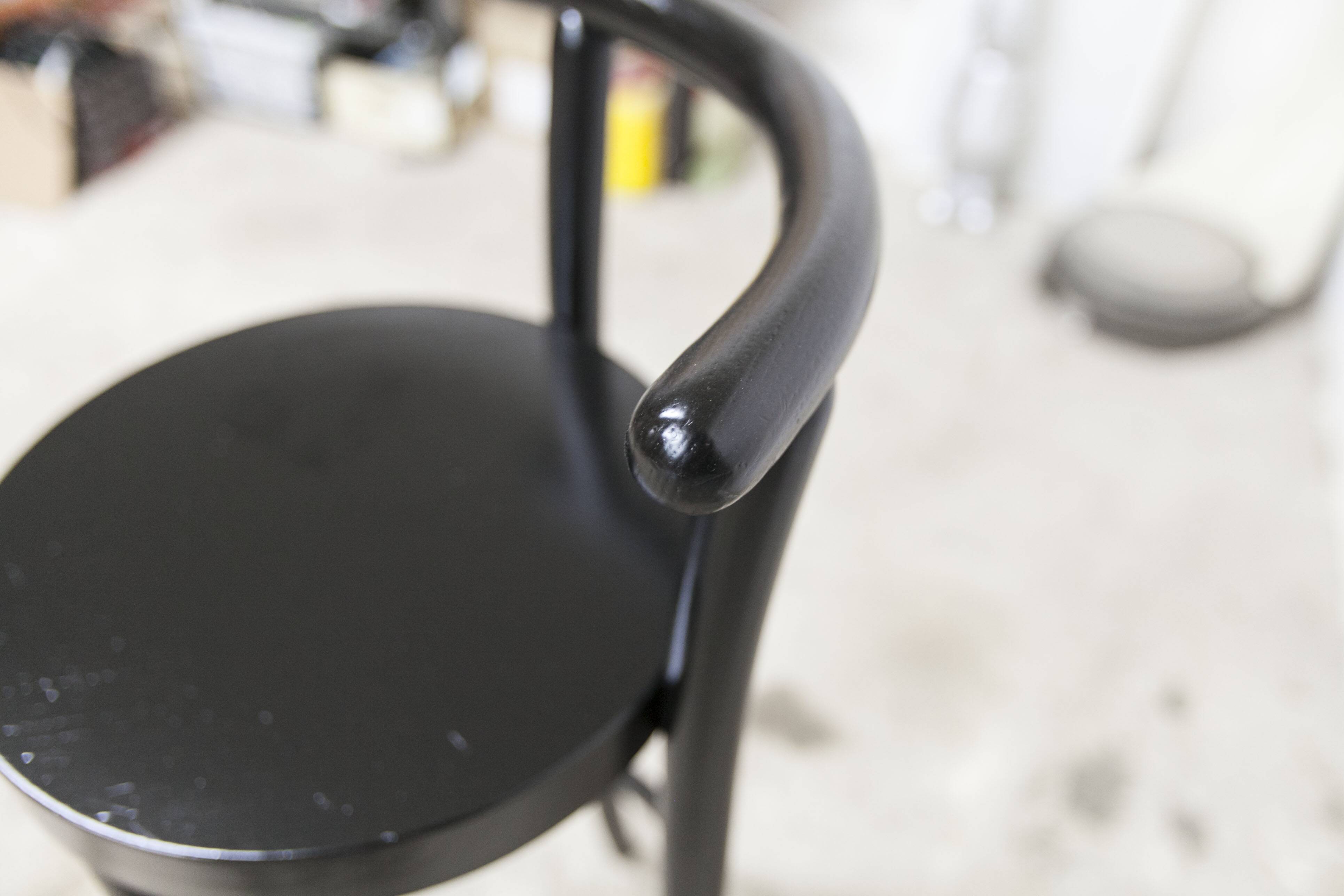 Pair of Baumann high stools, Dialog model, 79 cm