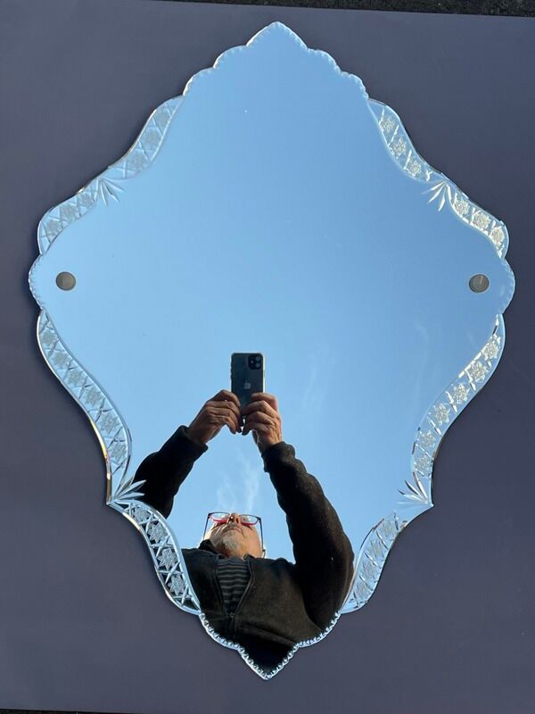 Mirror eventful shape bisauté carved chiseled Venetian mirror of Venice XXth