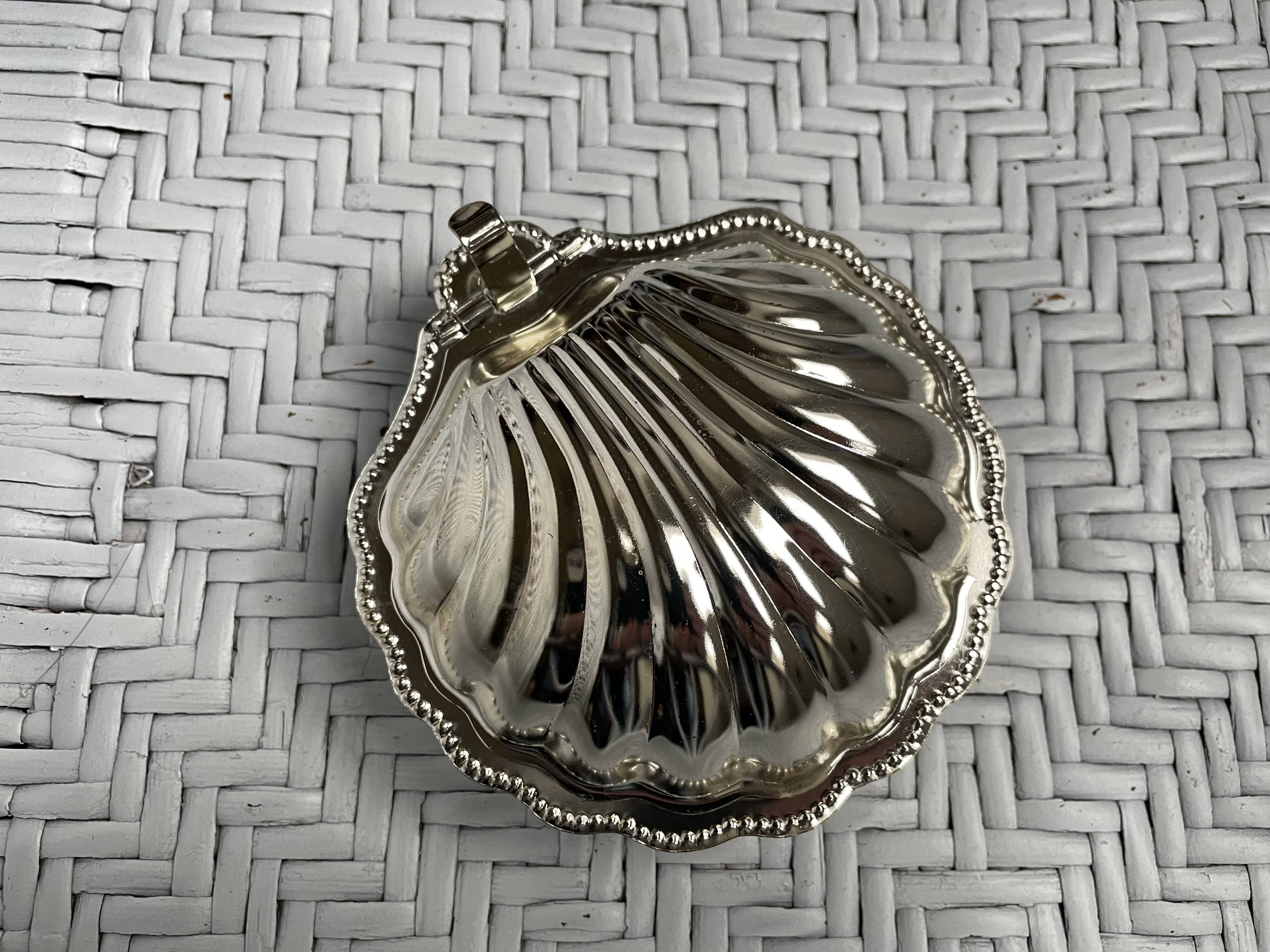 Beurrier en forme de coquillage vintage