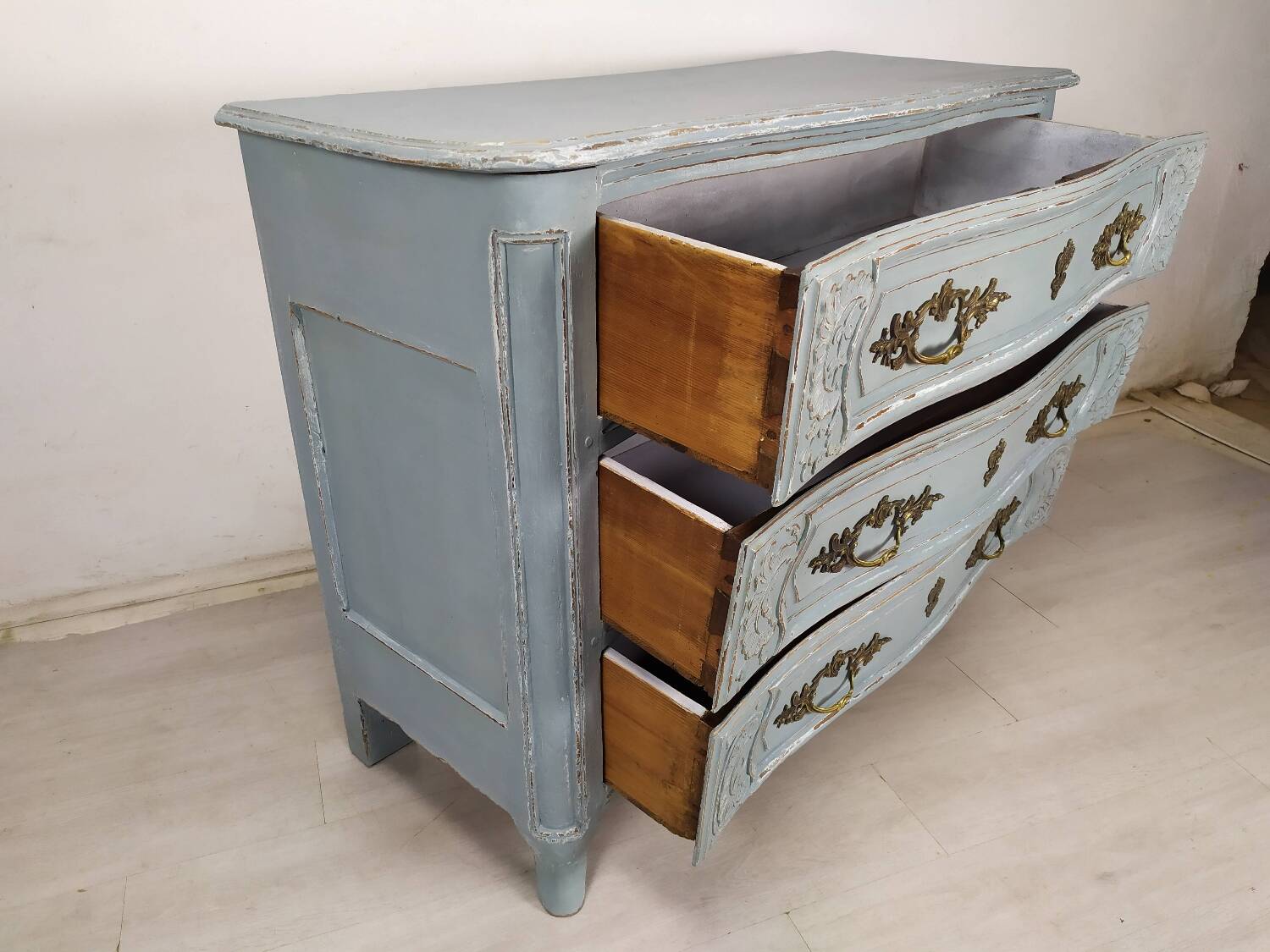 Antique patinated chest of drawers