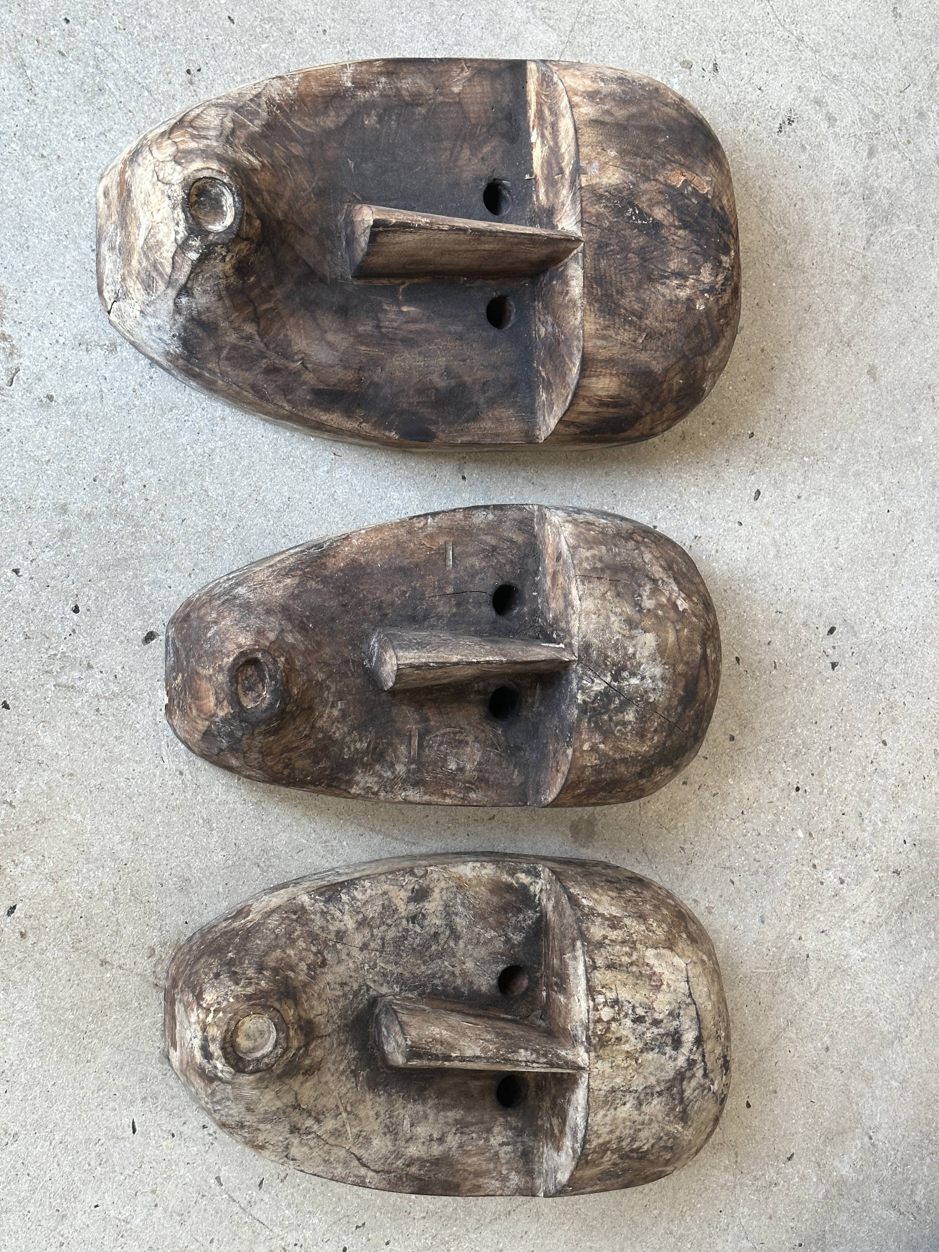 Large Timor mask in patinated wood H:50cm (1)
