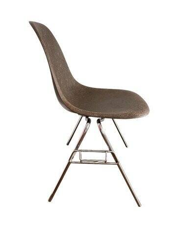 DSS Eames, Charles et Ray, Herman Miller Vitra fiberglass chair, 1970