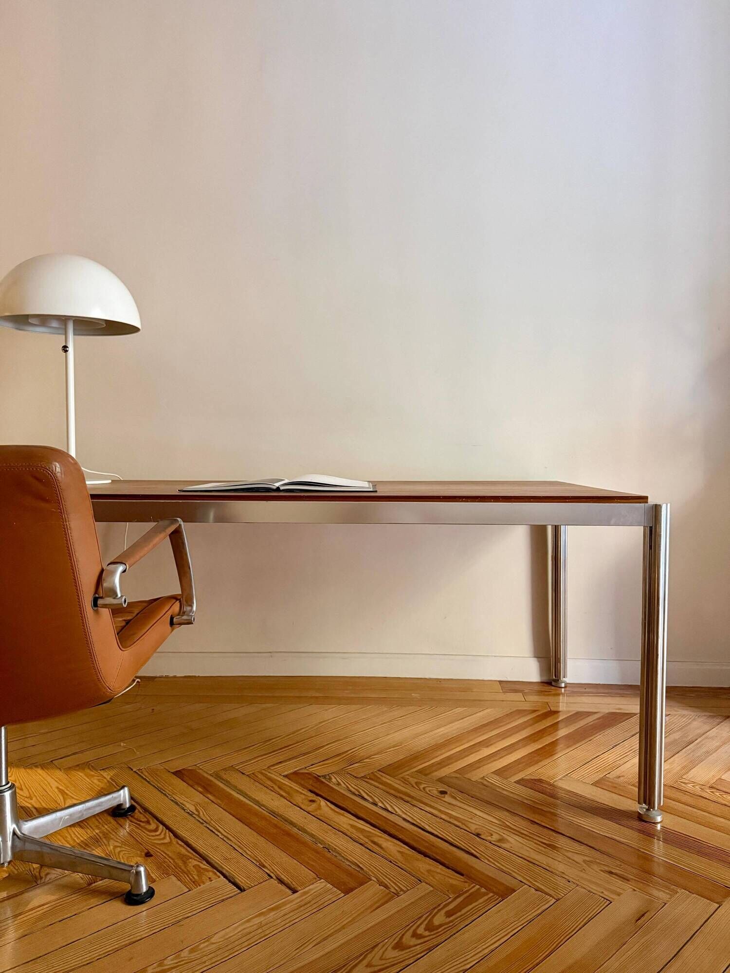 Table "Clover" by George Ciancimino