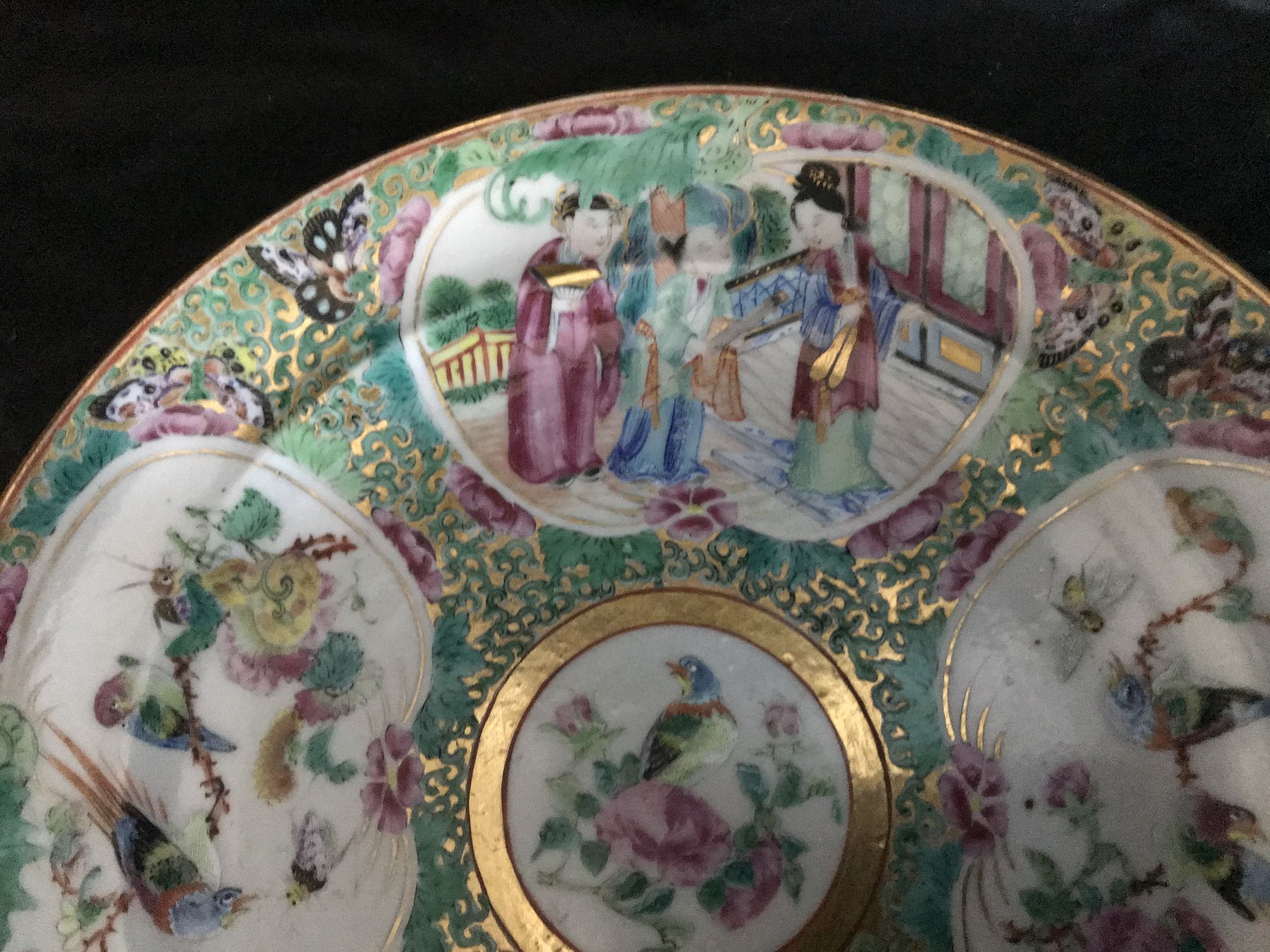 Canton porcelain plate - Character and Bird Decoration - China - 19th Century