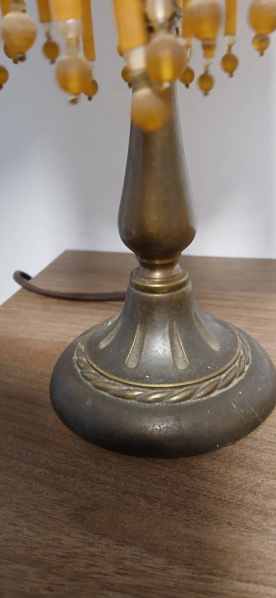 Table lamp