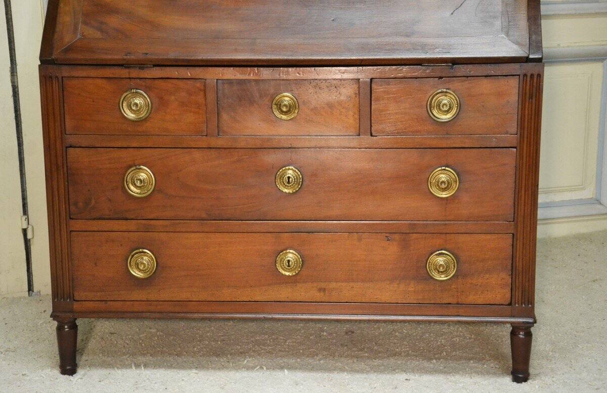 Bureau De Pente En Noyer d'époque Directoire