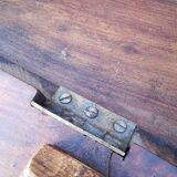 Ancien coffre en bois de palissandre des indes