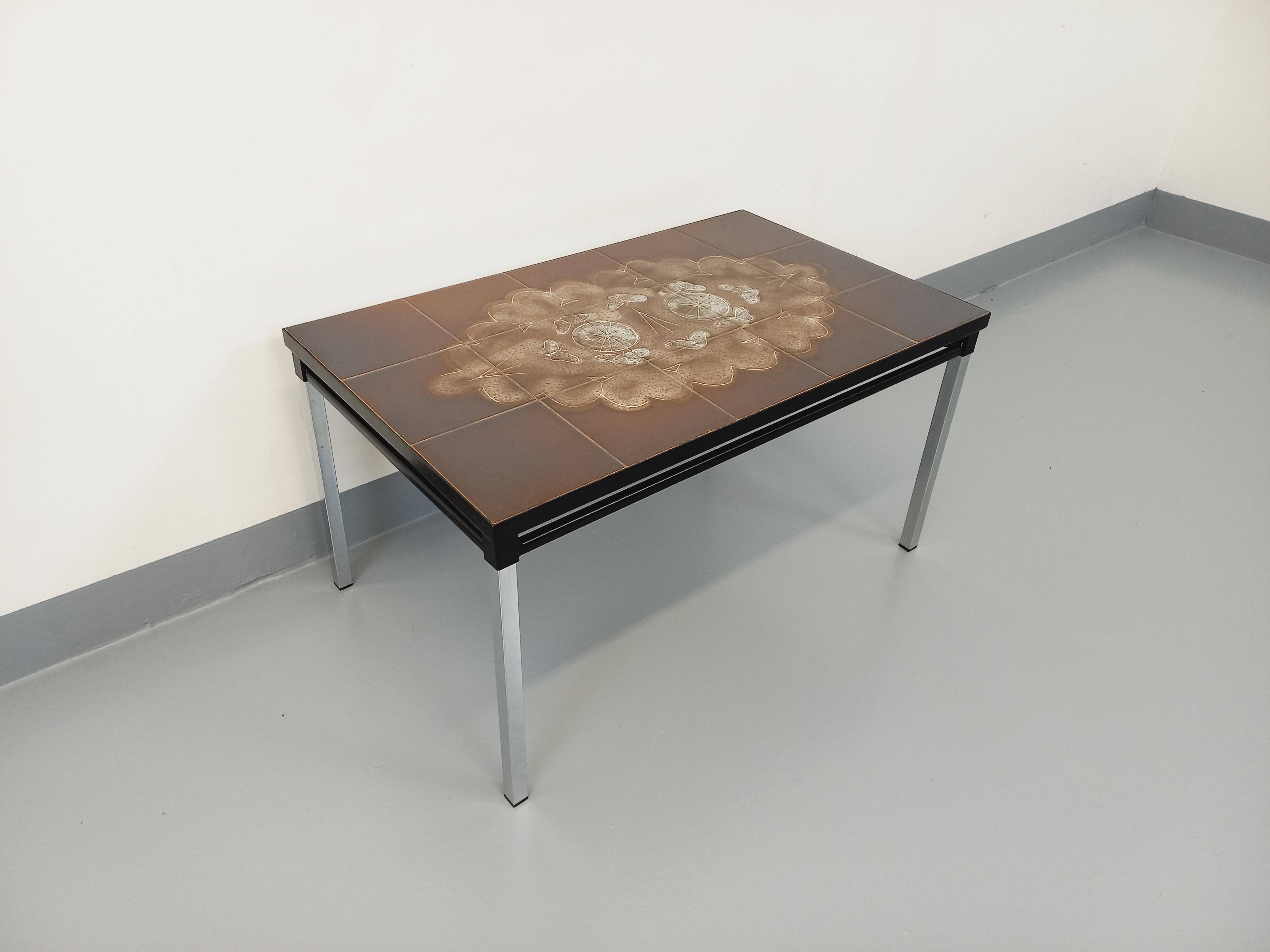 Vintage rectangular coffee table from the 60s 70s in ceramic, black metal and chrome metal