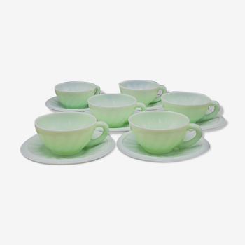Serving 6 green coffee cups