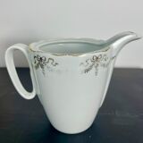 Porcelain coffee/tea service for 10 people