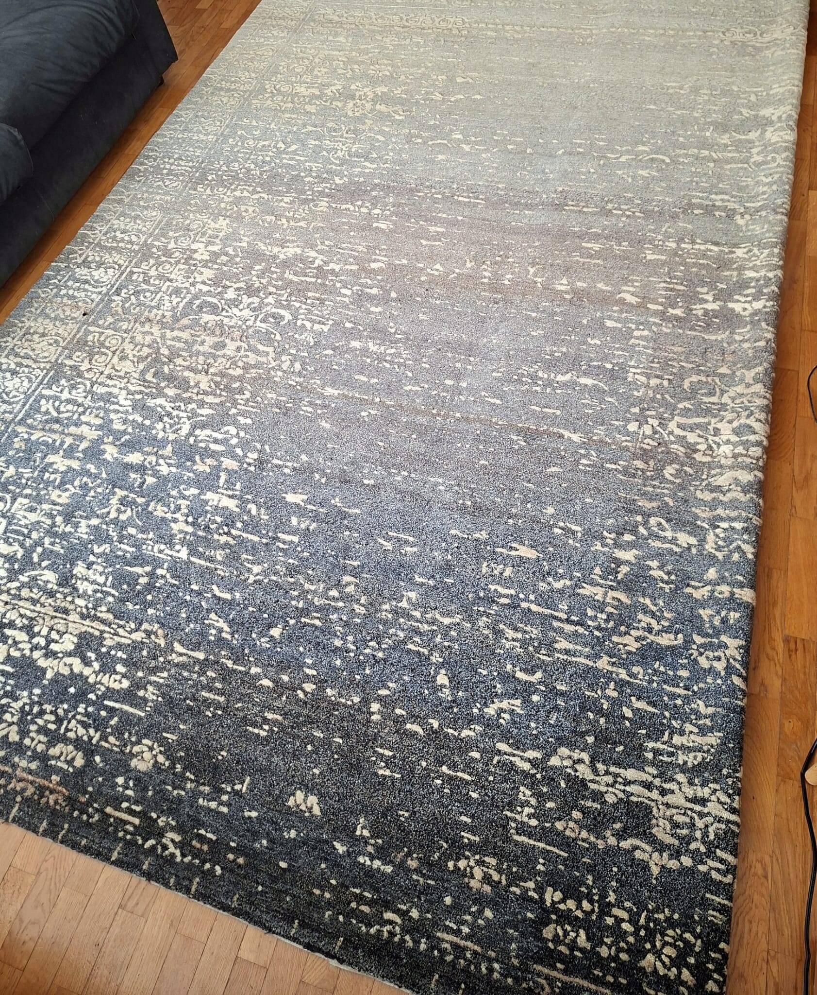 Jan Kath rug "Ferrara Stomped Reverse" 250 × 300 cm