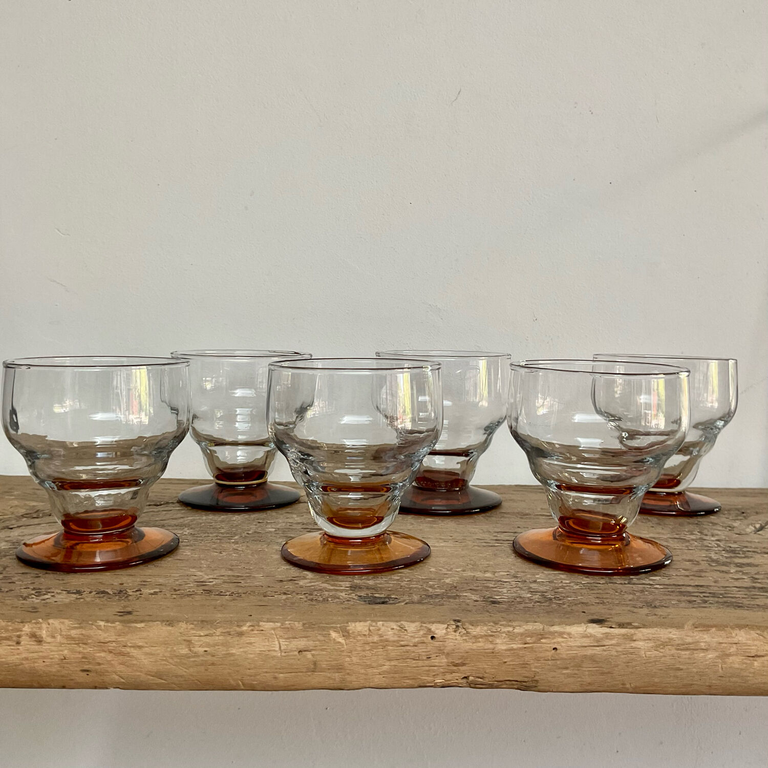 6 vintage glasses with amber feet