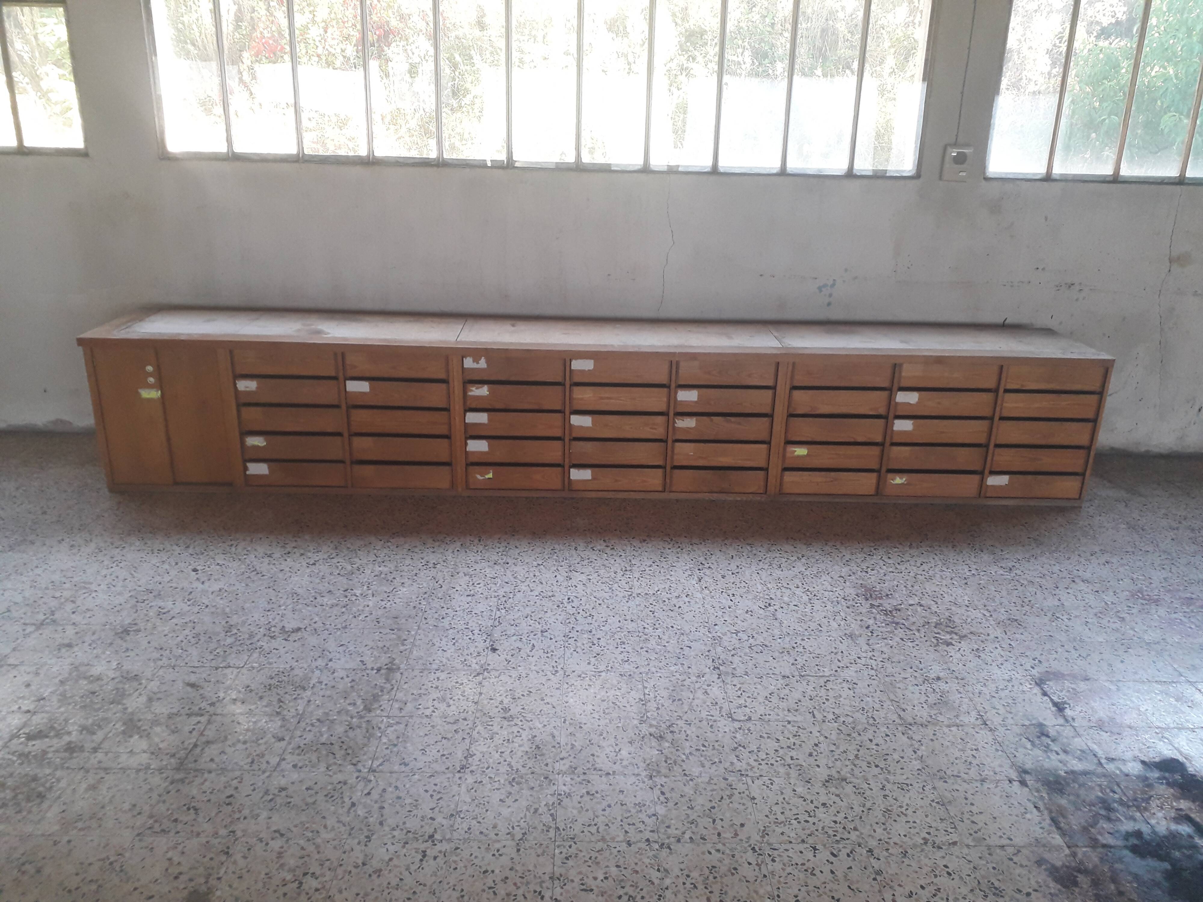 Cabinet with drawers 50 years, 450cm