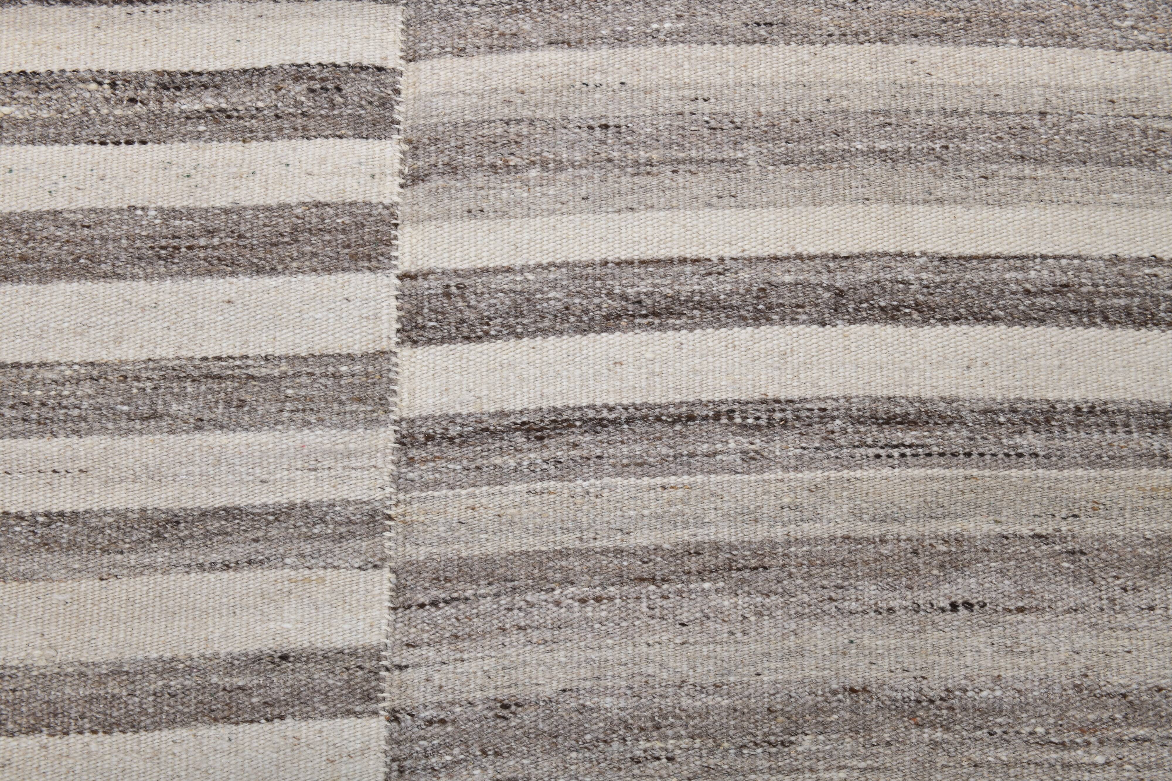 small kilim rug, vintage wool kilim carpet 137x212 cm , hand made carpet.