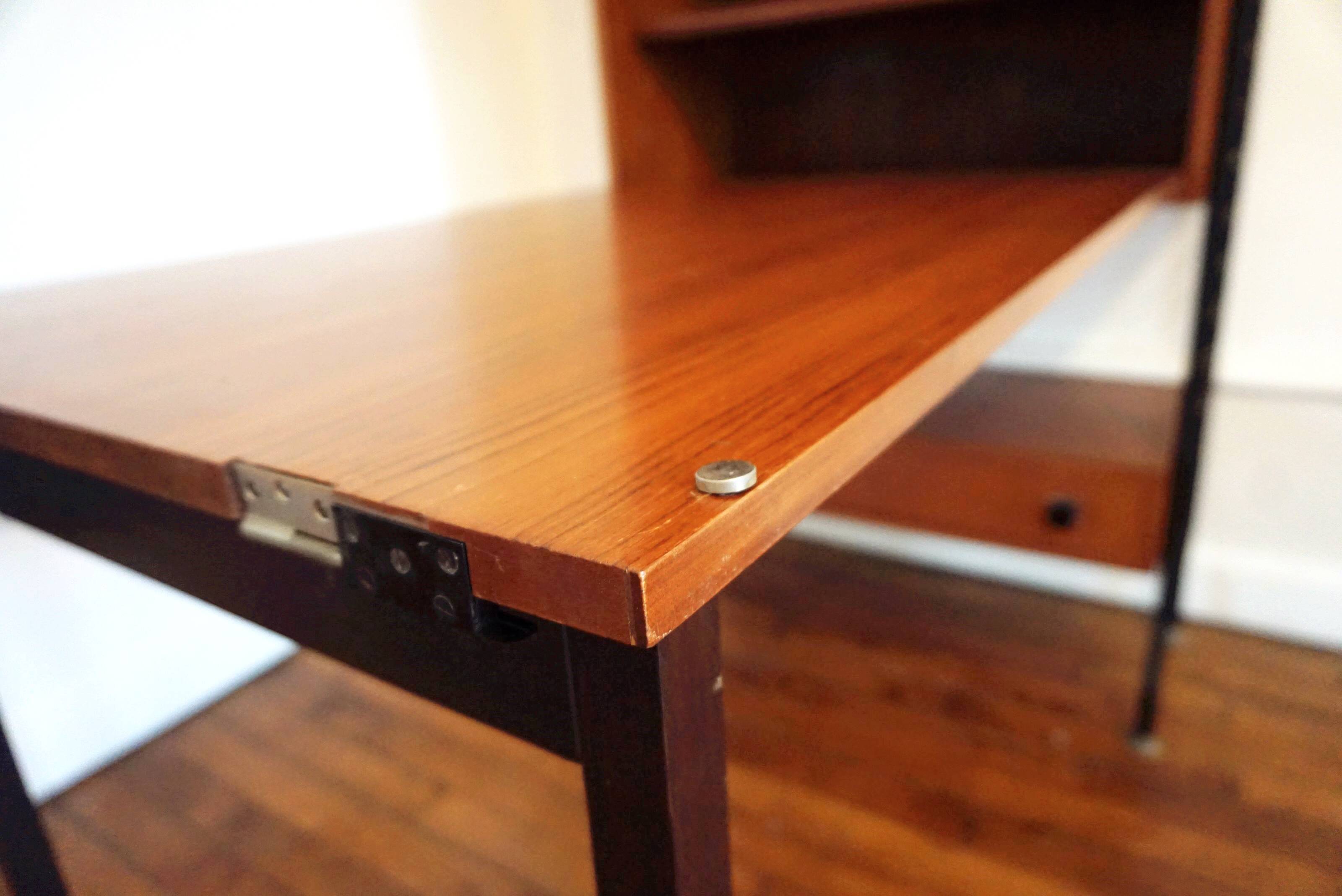 Adjustable shelf Combineurop