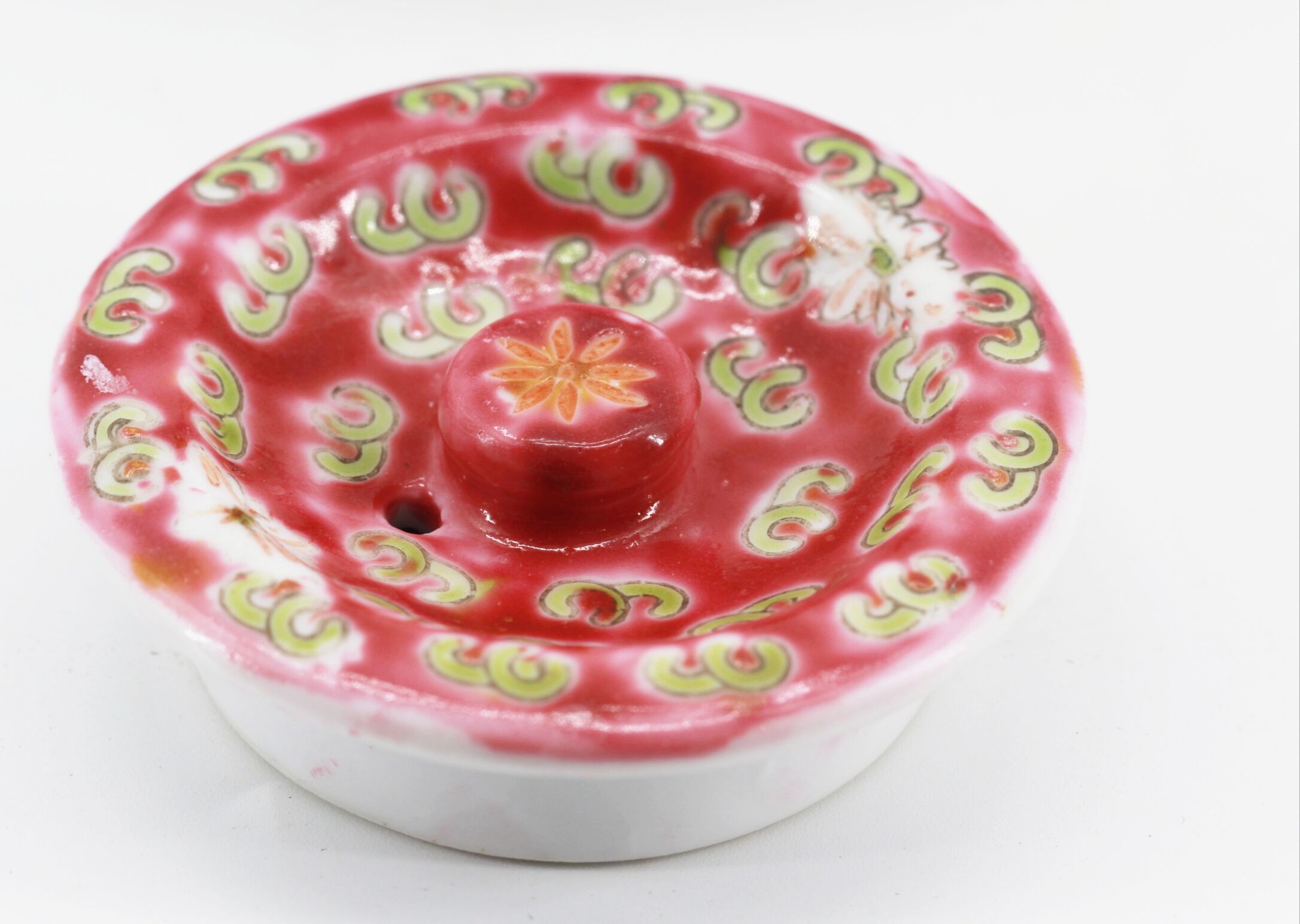 Chinese pink email teapot