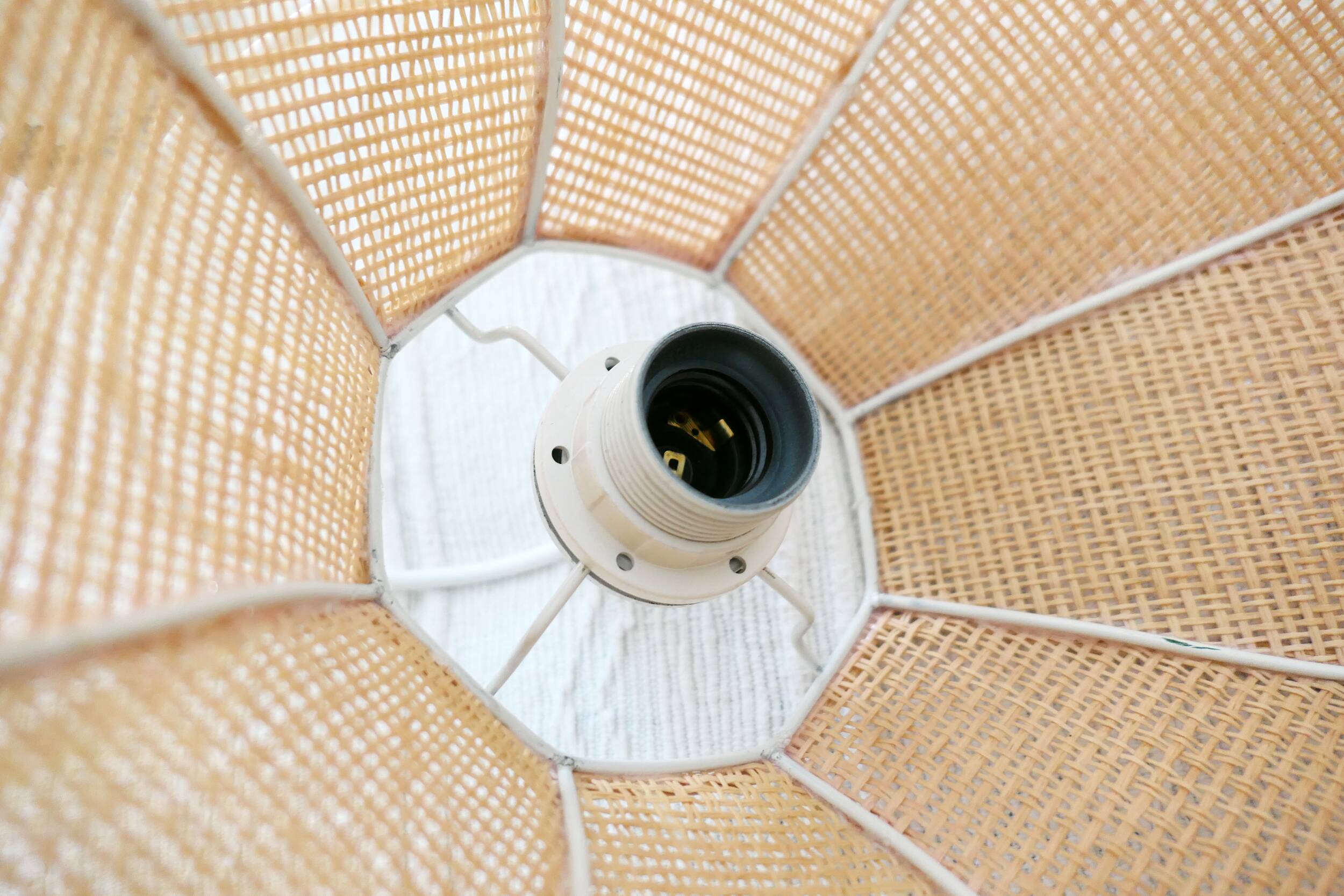 2 "flower" suspensions in vintage 1970s natural fibre.