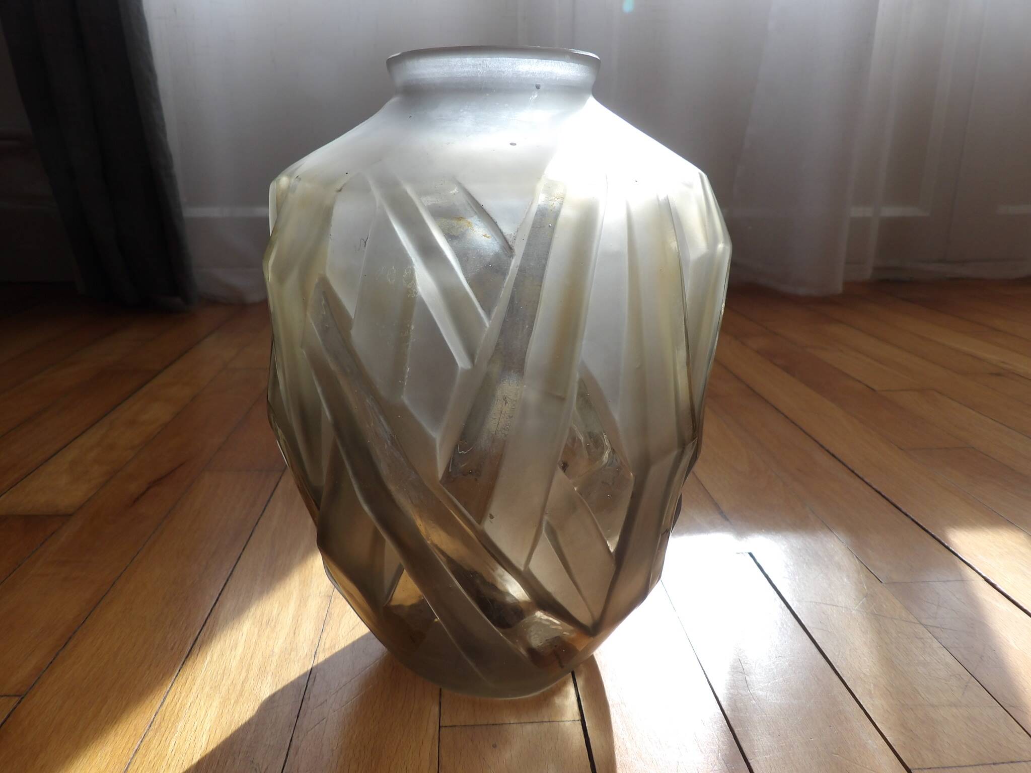 Schneider vase