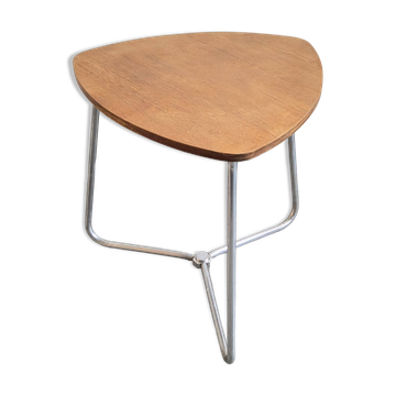 Table d'appoint, guéridon en hêtre et aluminium dans le goût de Jacques Hitier, années 1950