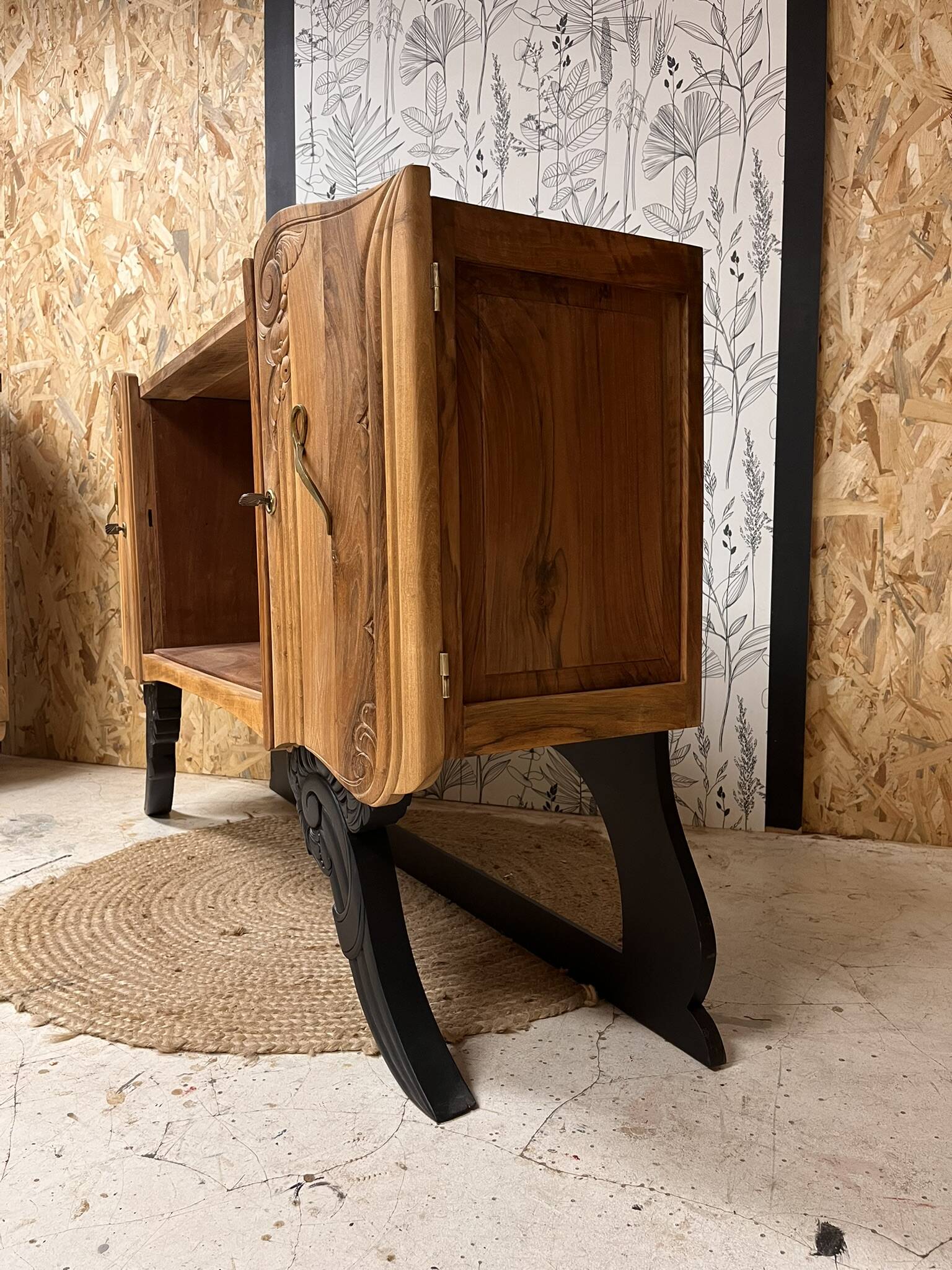 Vintage Art Deco buffet Isidore, solid wood, 2 doors and mirror.
