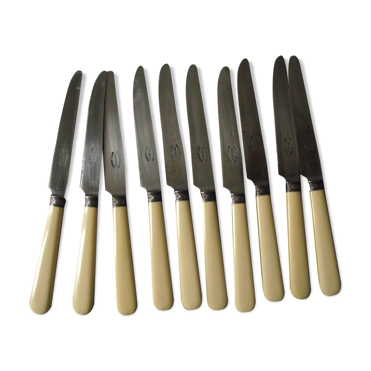 Set of 10 dessert knives or silver cheese from Boulenger.