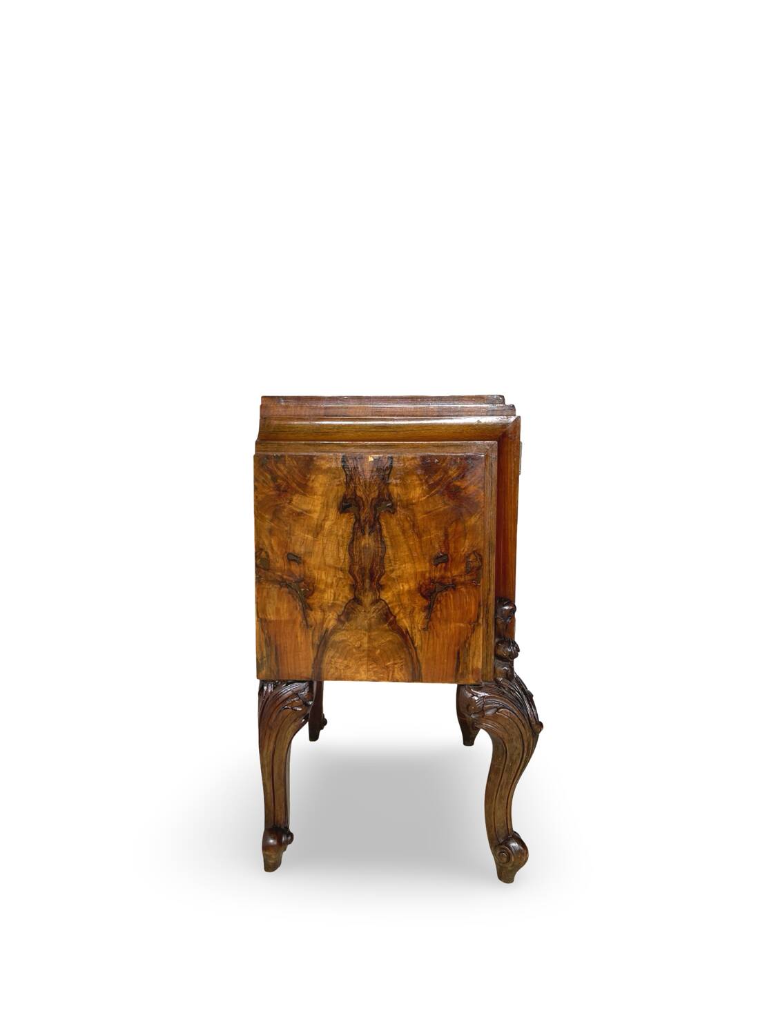 Italian nightstands from the 1930s