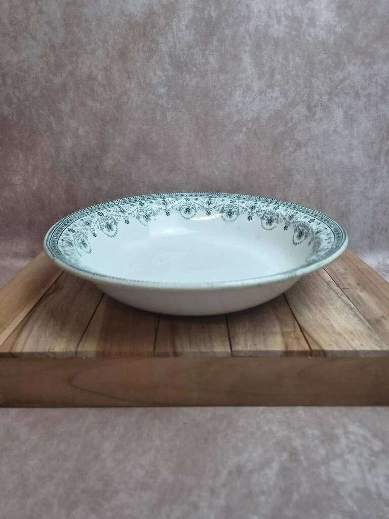 Round deep plate Moulin des Loups – Marceau model