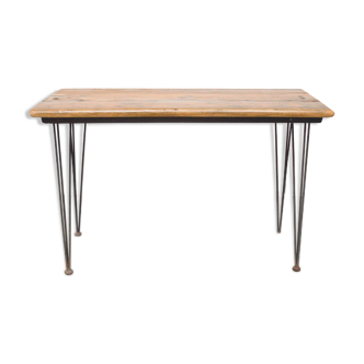 Industrial desk, feet eiffel