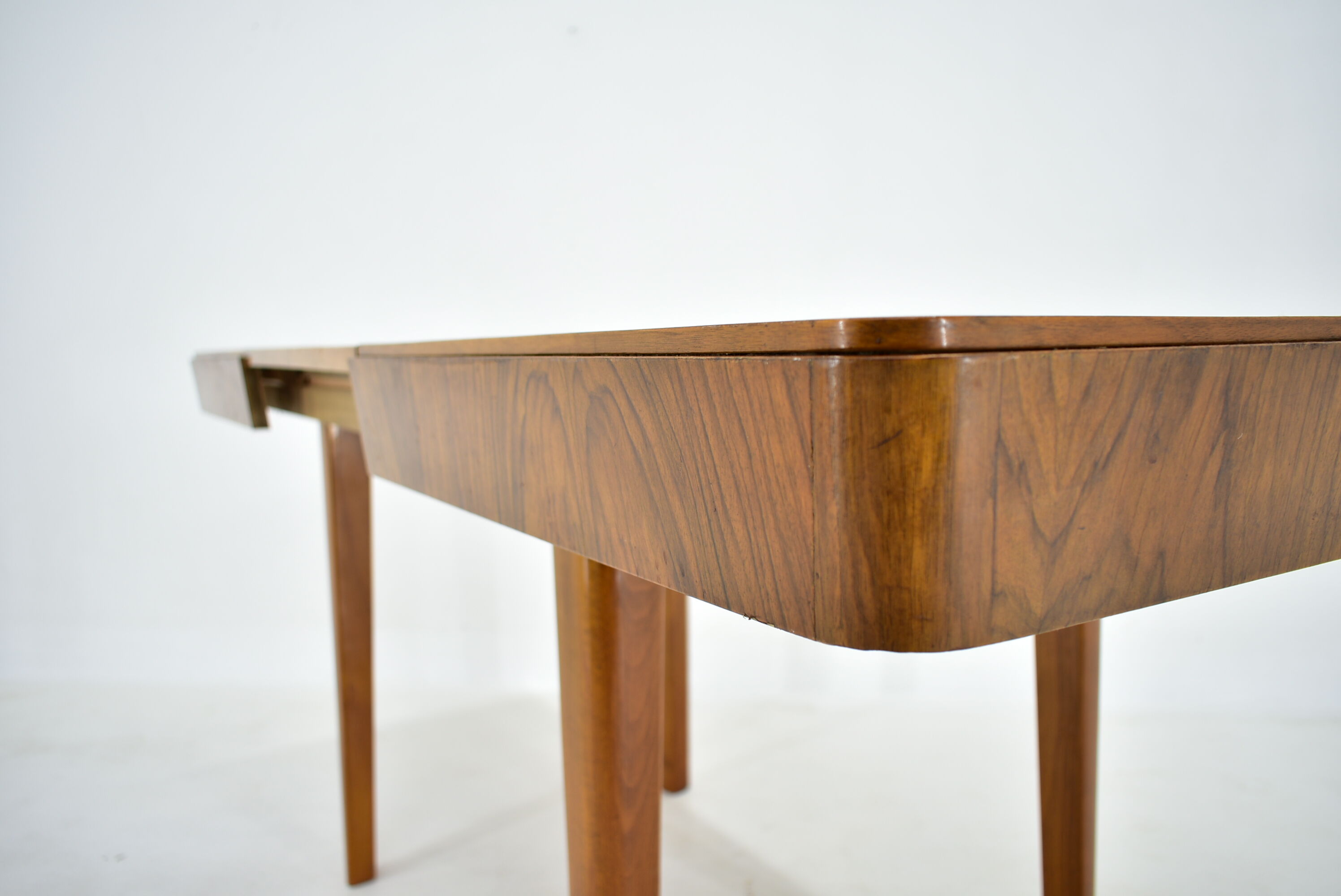 Table à manger extensible Jindřich Halabala pour UP Zavody, années 1950