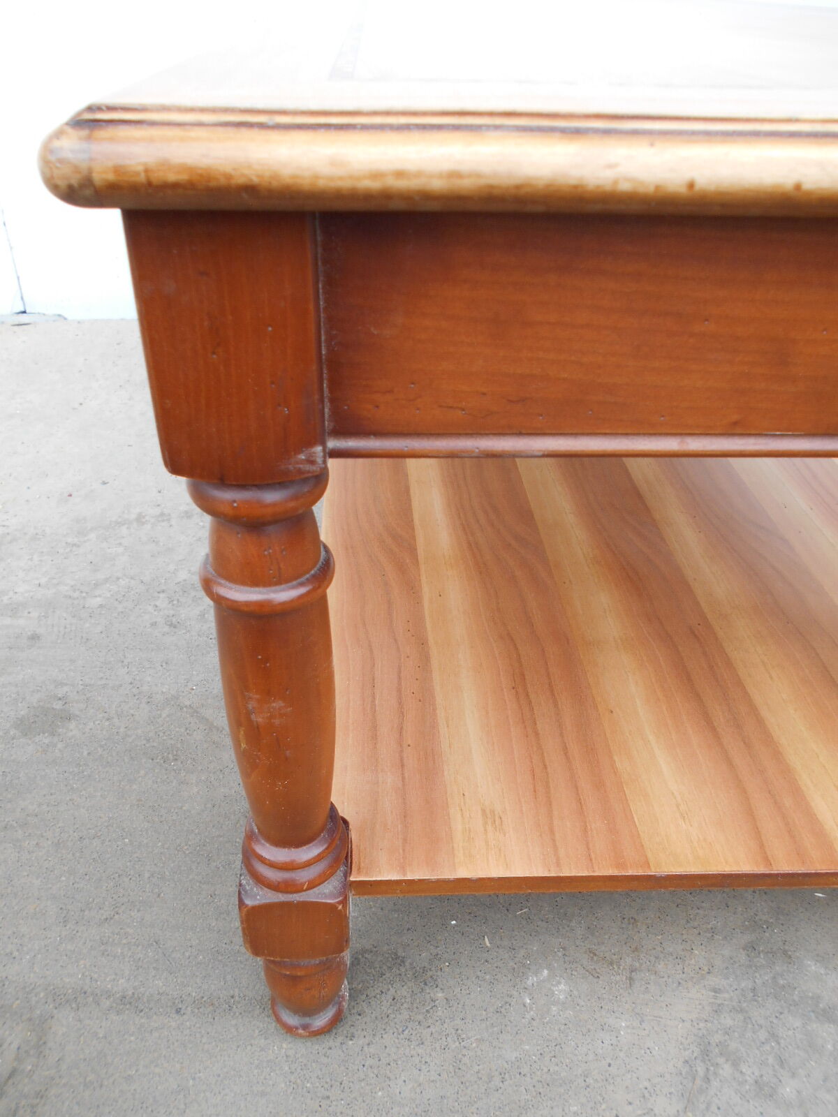 Coffee table, double tray