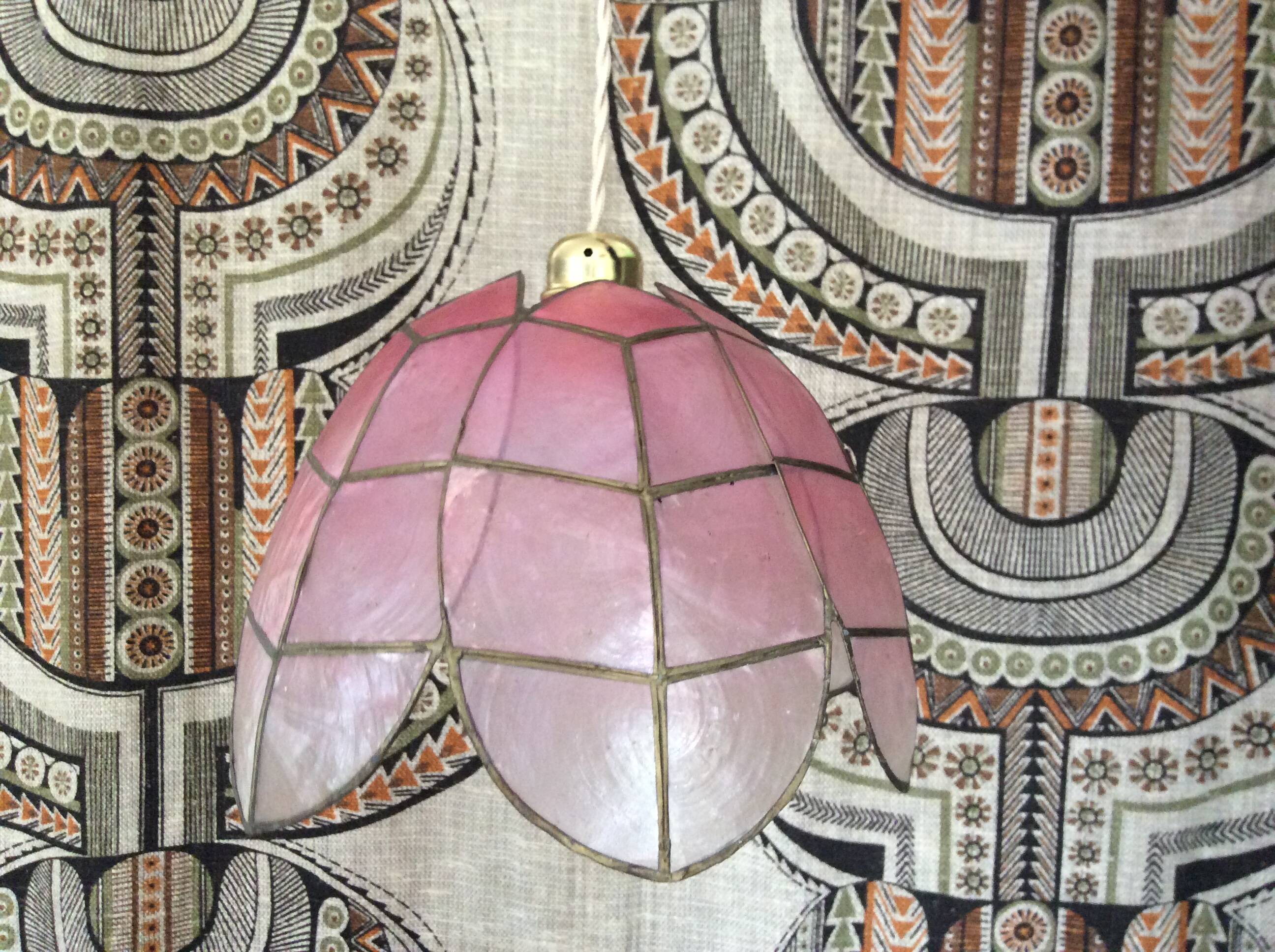 Mother-of-pearl pendant