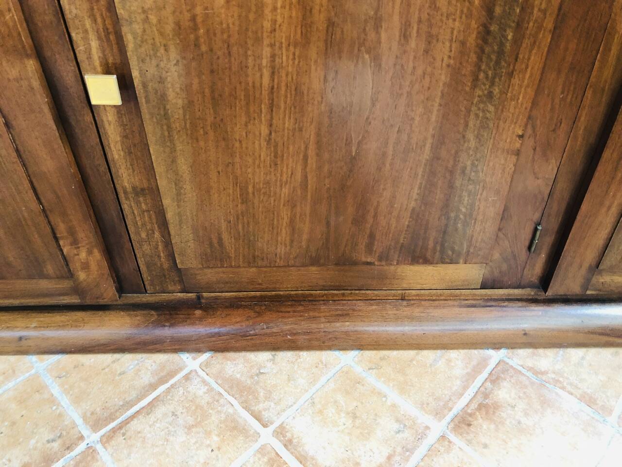 Art Deco low walnut sideboard Circa 1930/1940