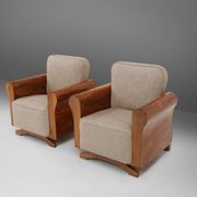 A set of 2 beautiful made Art Deco armchairs with grey upholstery, France, 1930