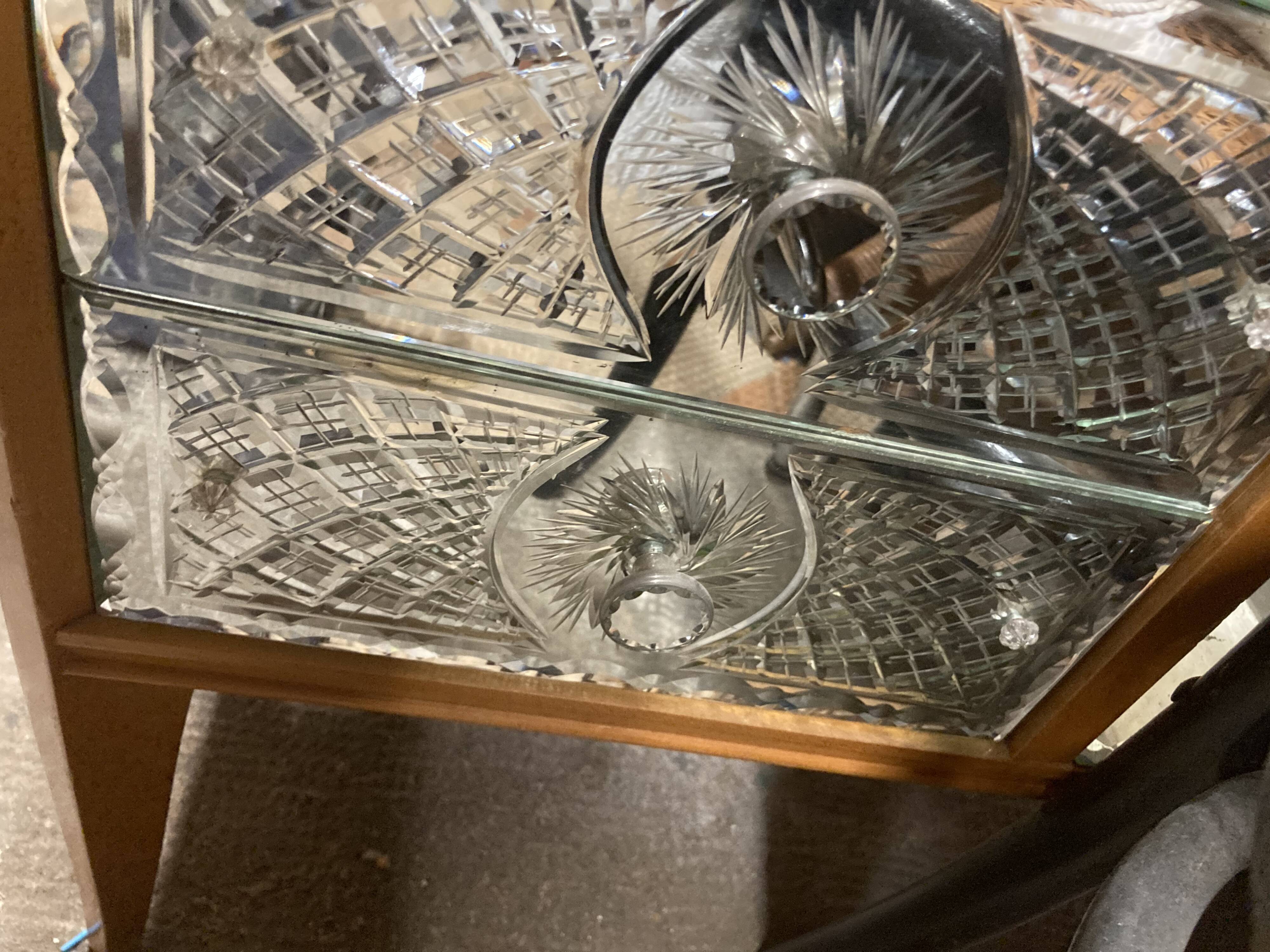 Art Deco mirror dressing table