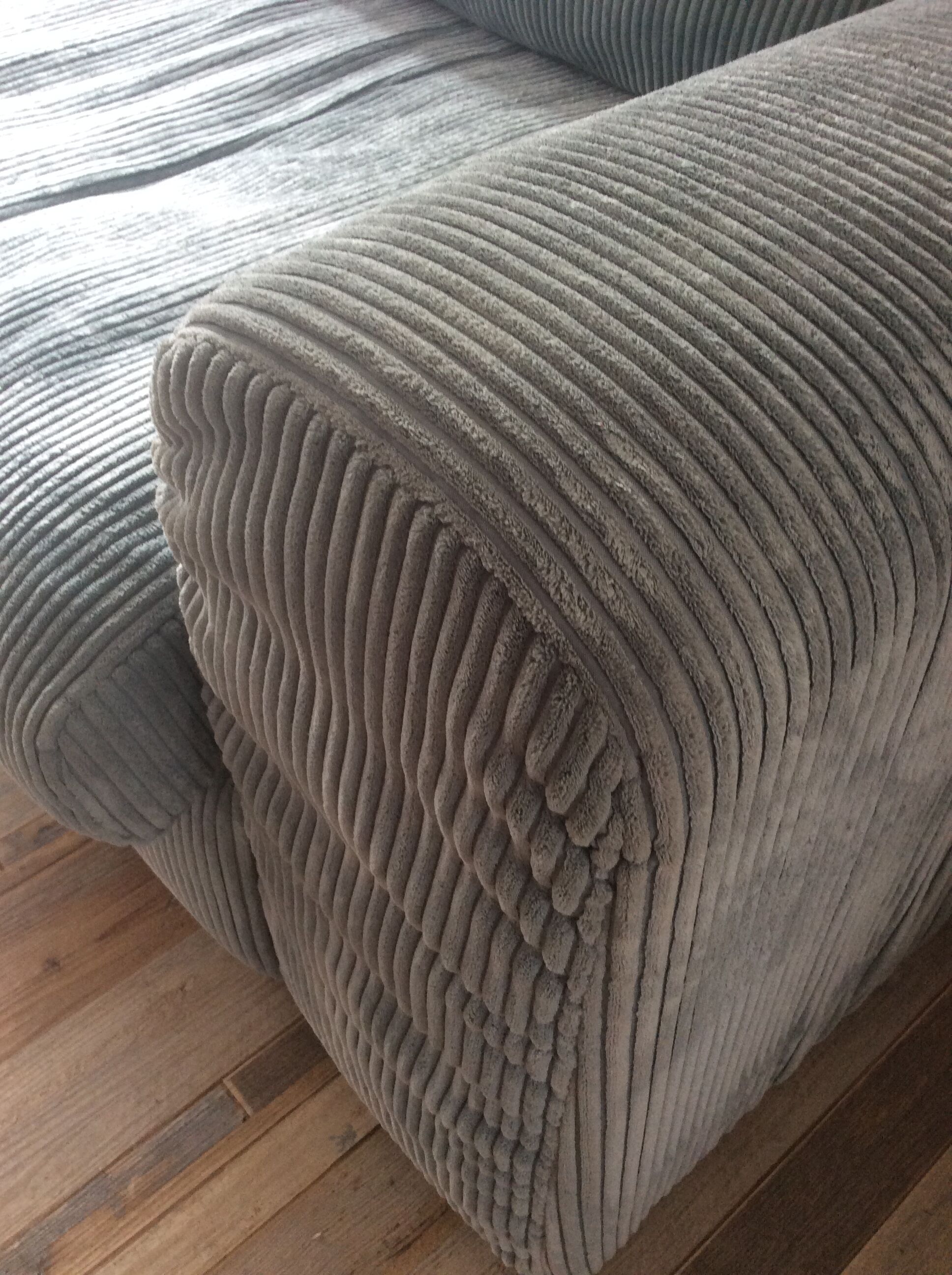 Sky blue ribbed 3-seater sofa