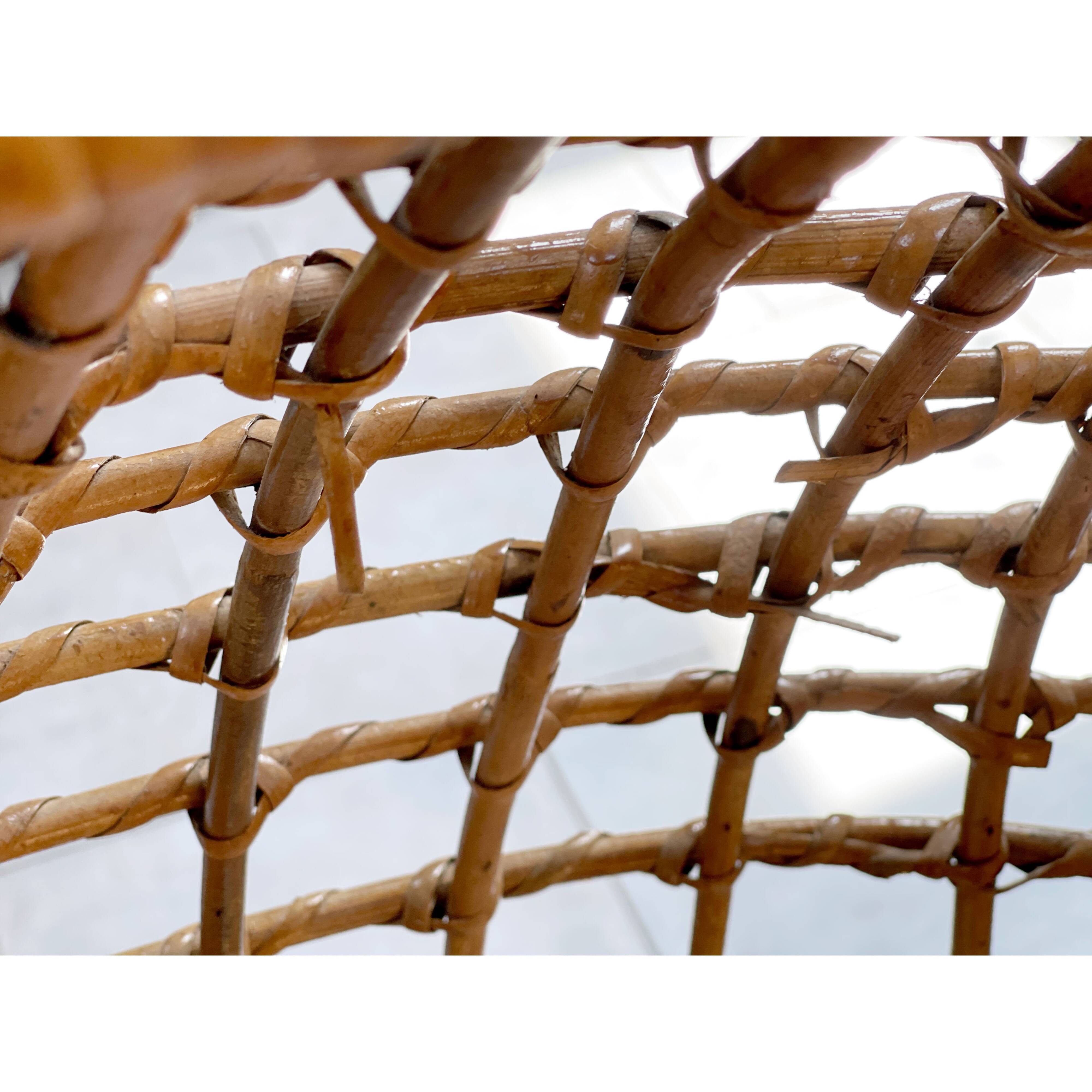 Hanging cocoon chair from the 60s-70s