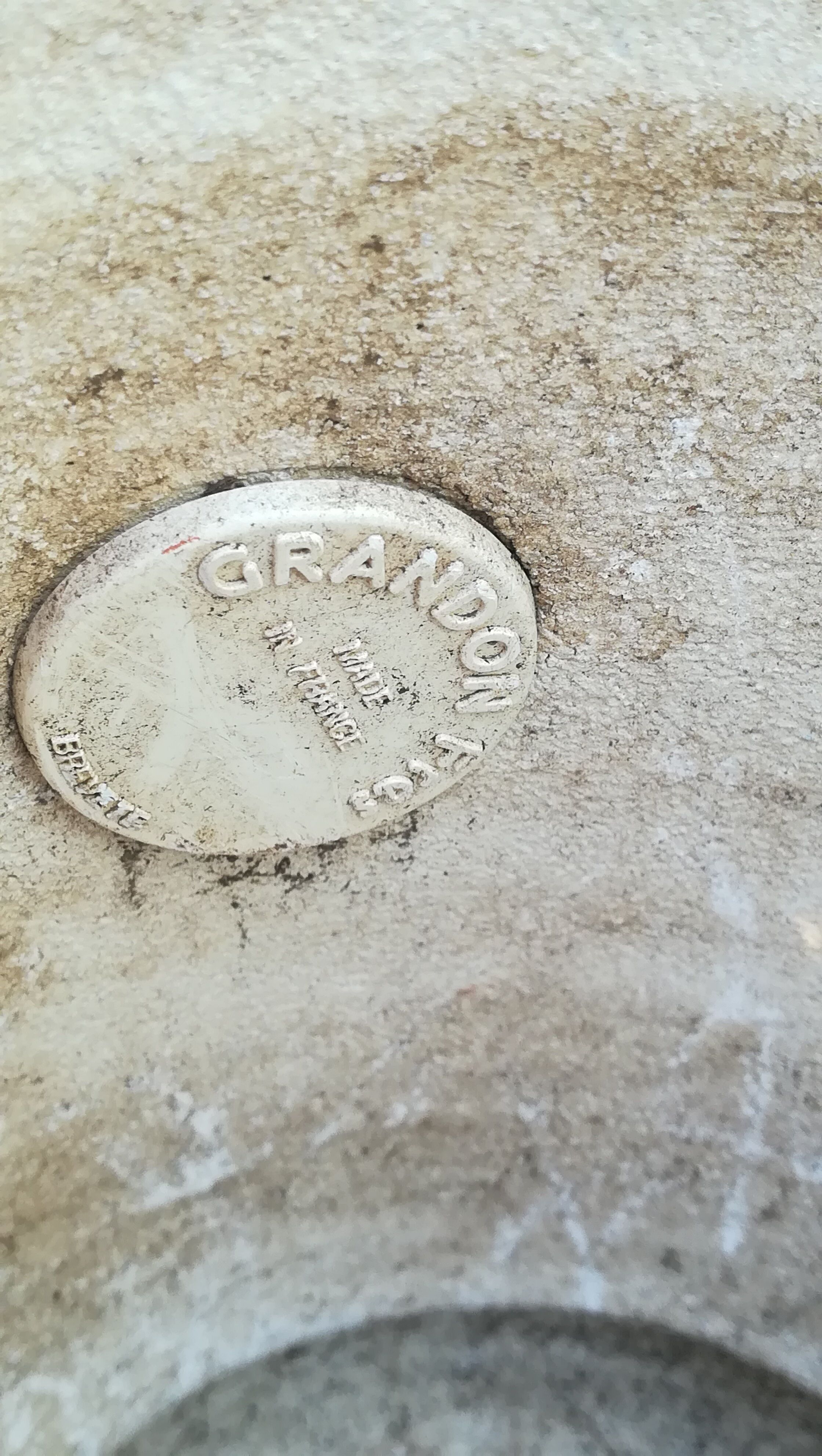 White Medici vase in reconstructed stone