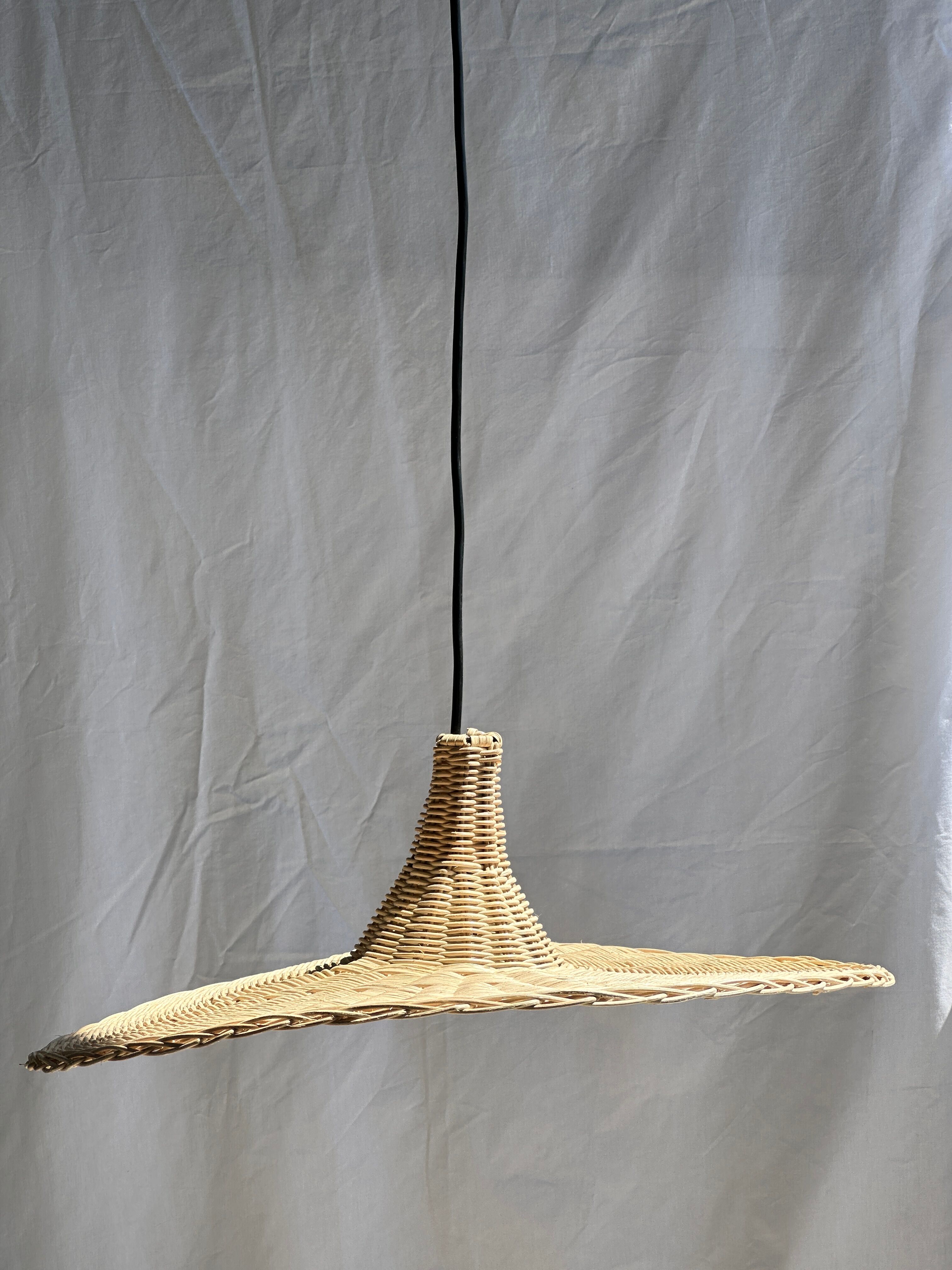 Suspension en rotin en forme chapeau D:60cm