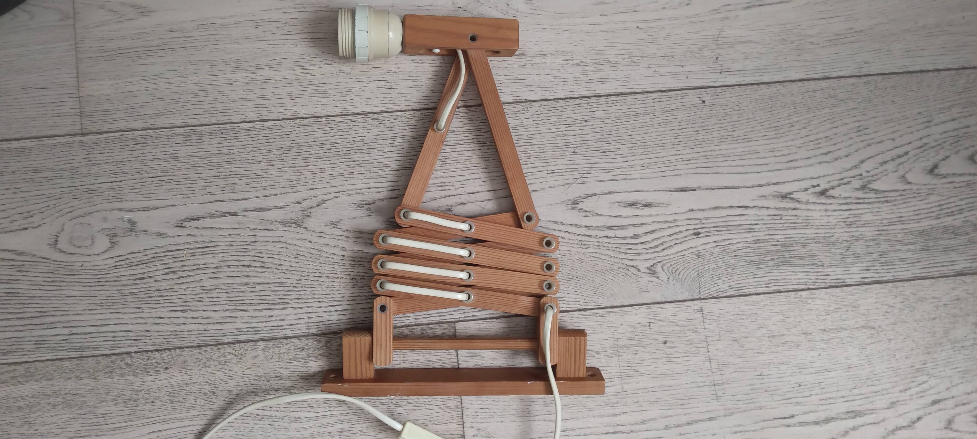 Accordion wall light.