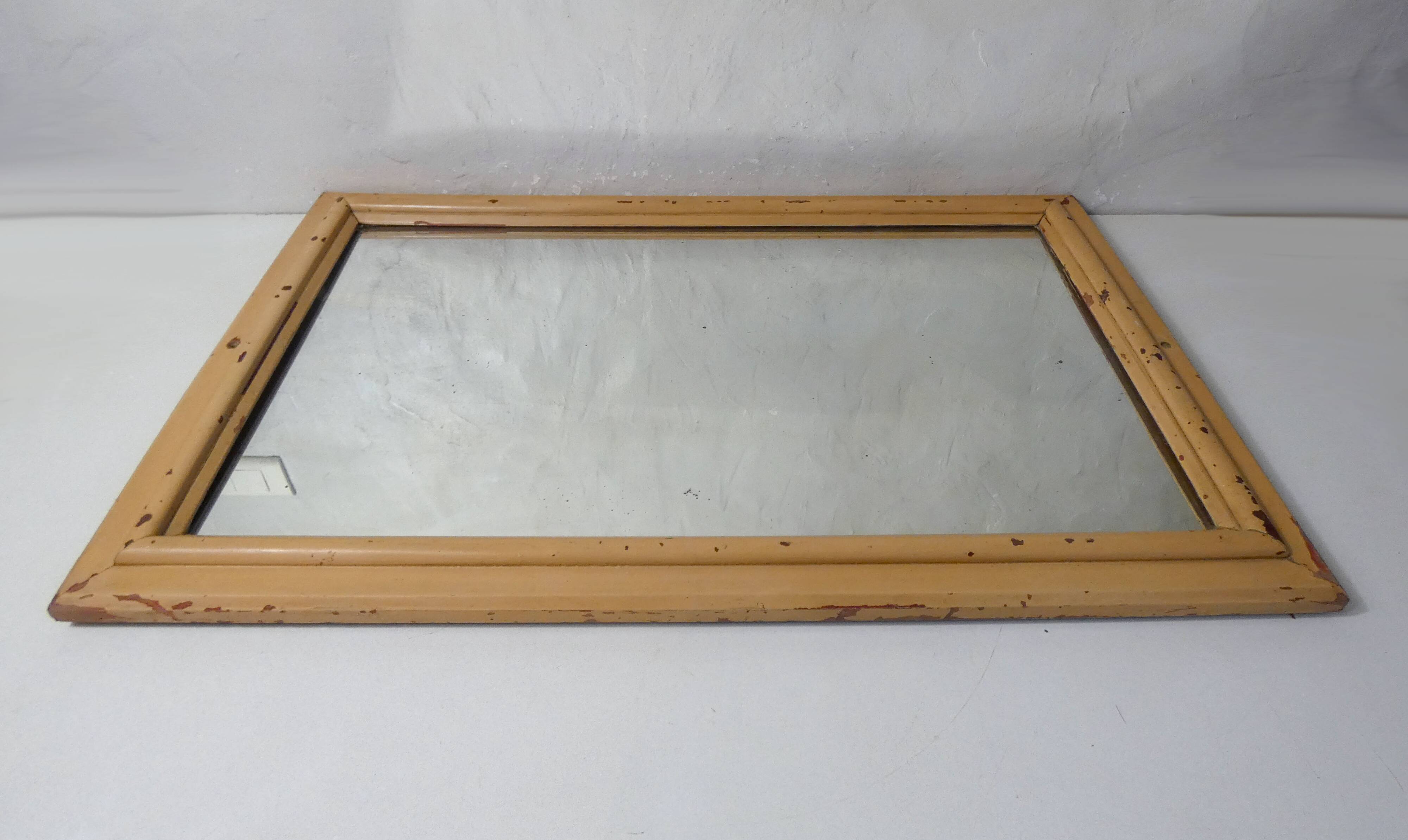 Miroir vintage en bois peint