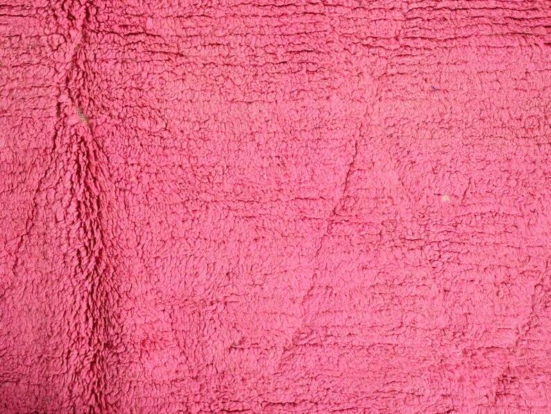 Traditional handwoven Berber rug pink 1.5/2.5 m