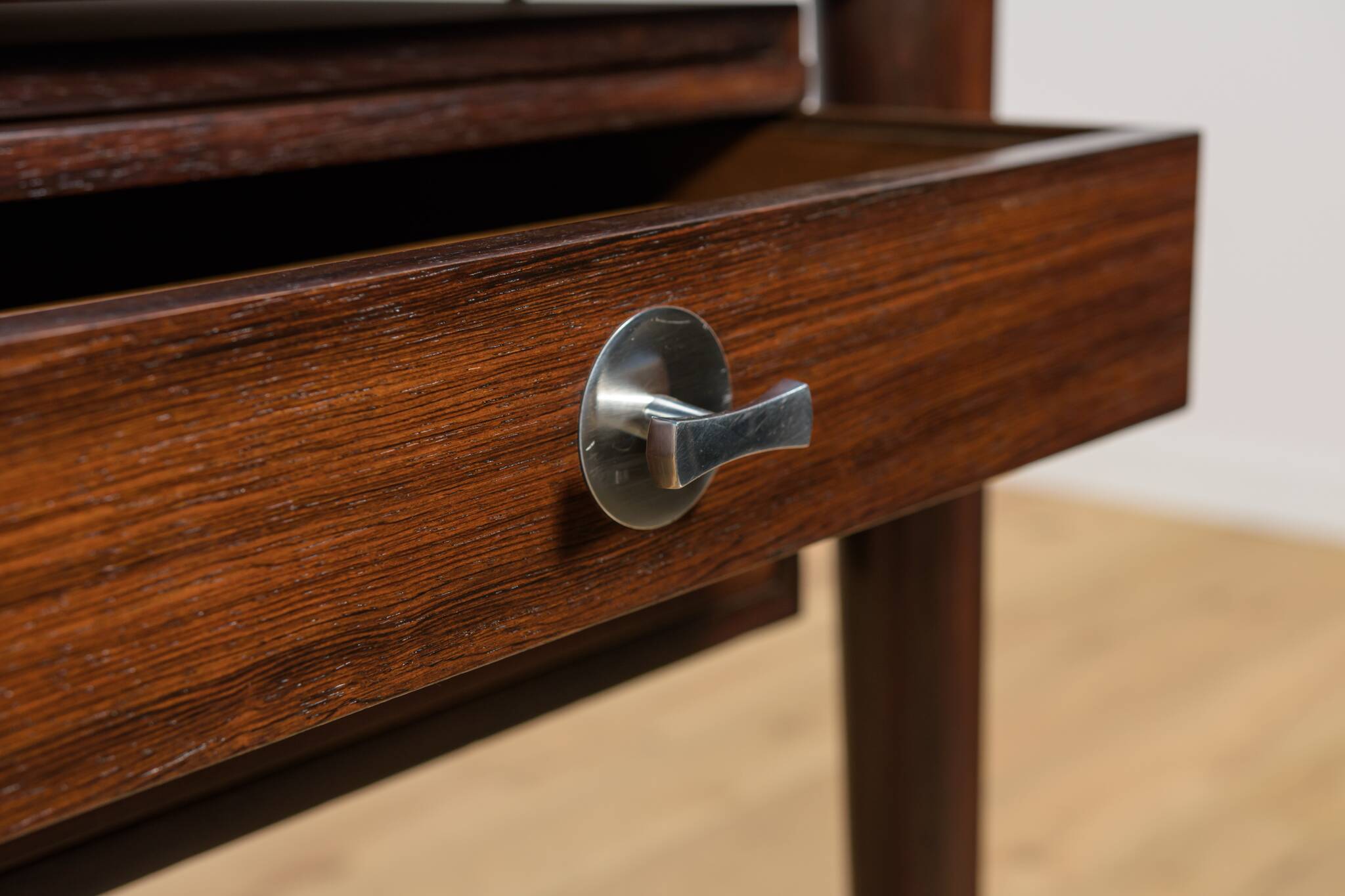 Mid-Century Rosewood Freestanding Desk FD 951 Model Diplomat.