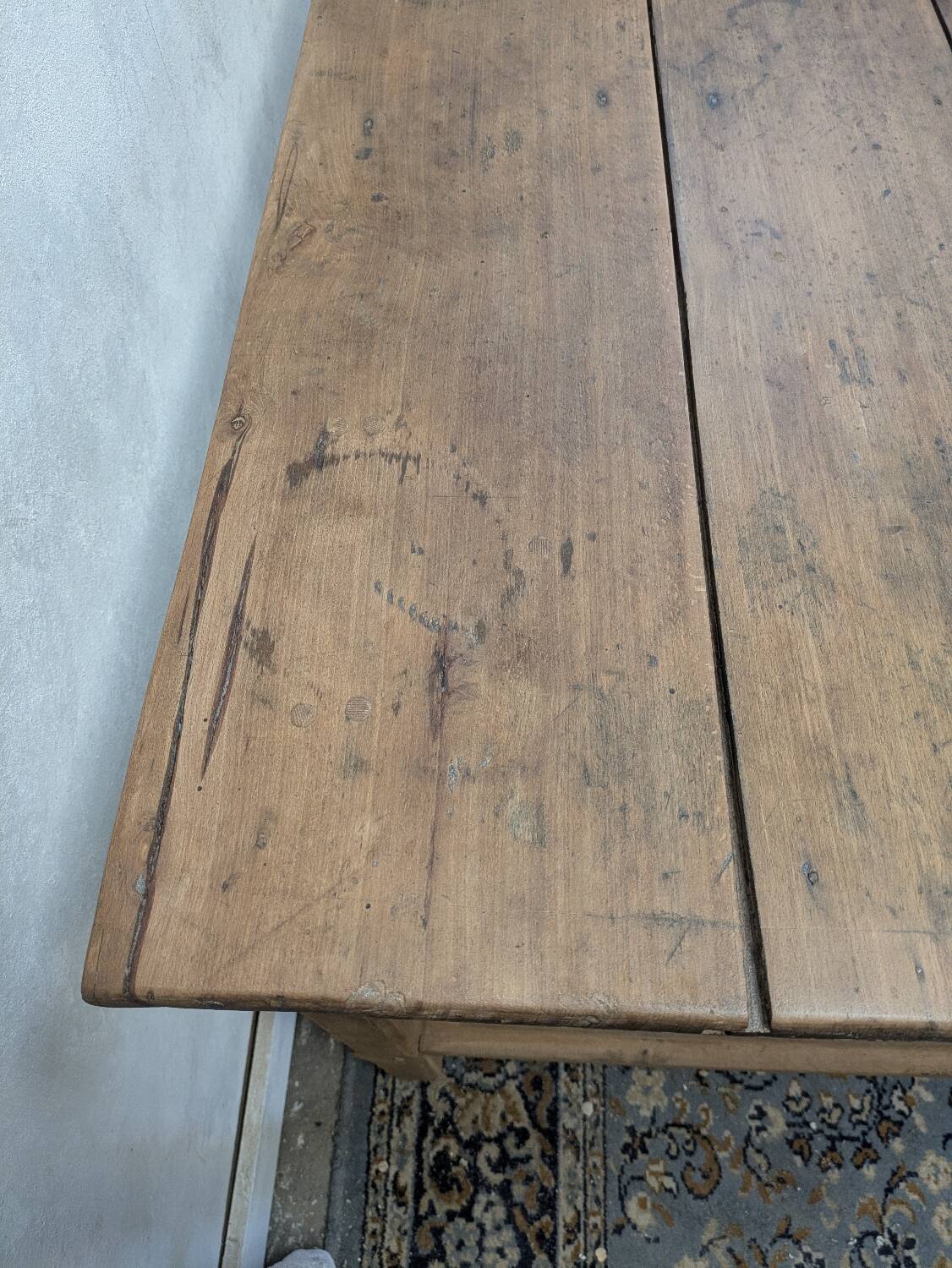 Farmhouse table