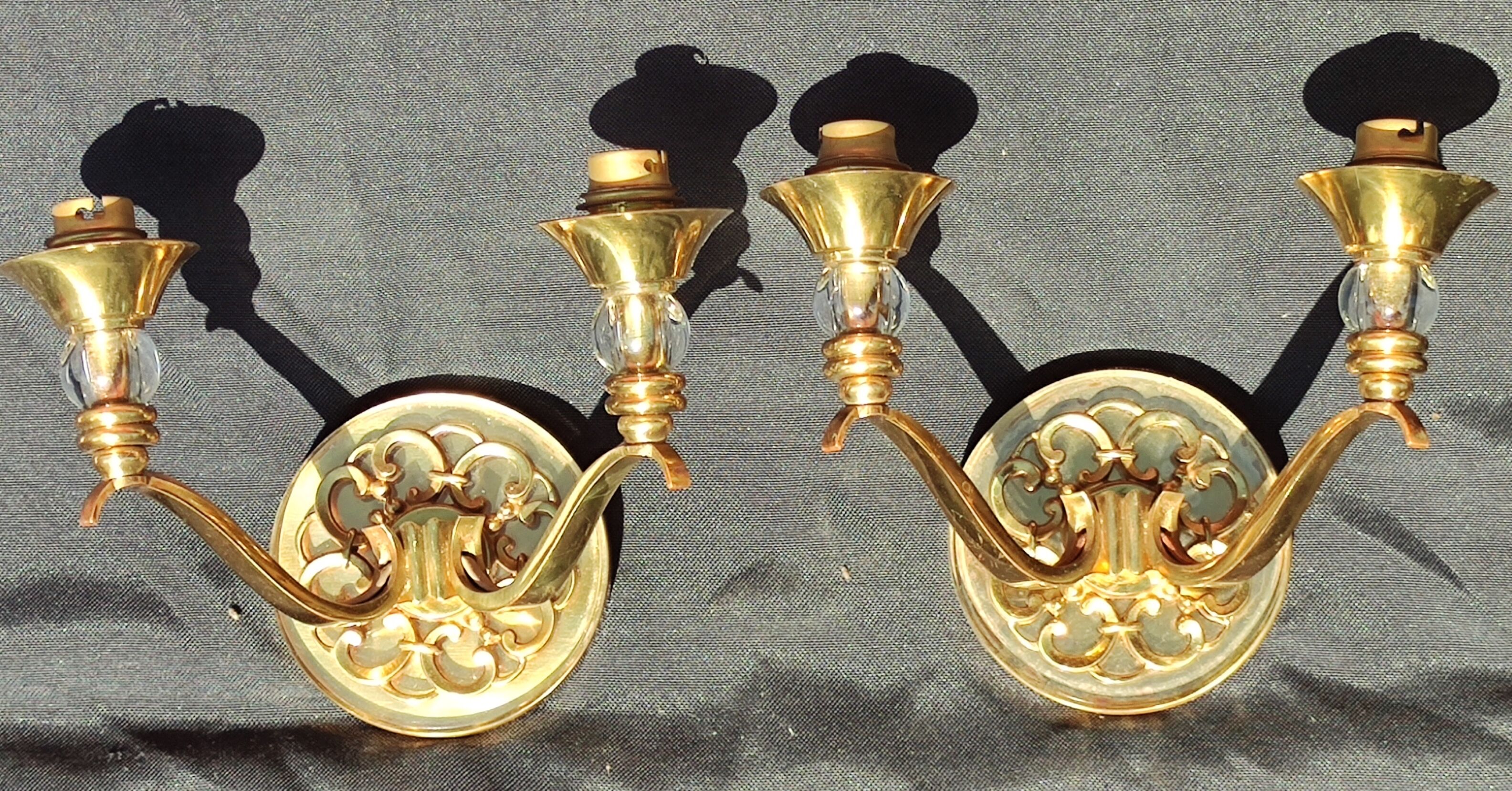 Pair of bronze and glass/neoclassical wall lamps