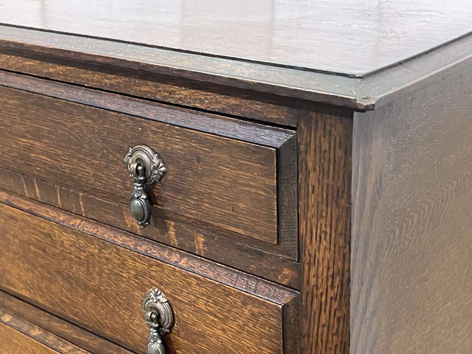1930s English oak chest of drawers