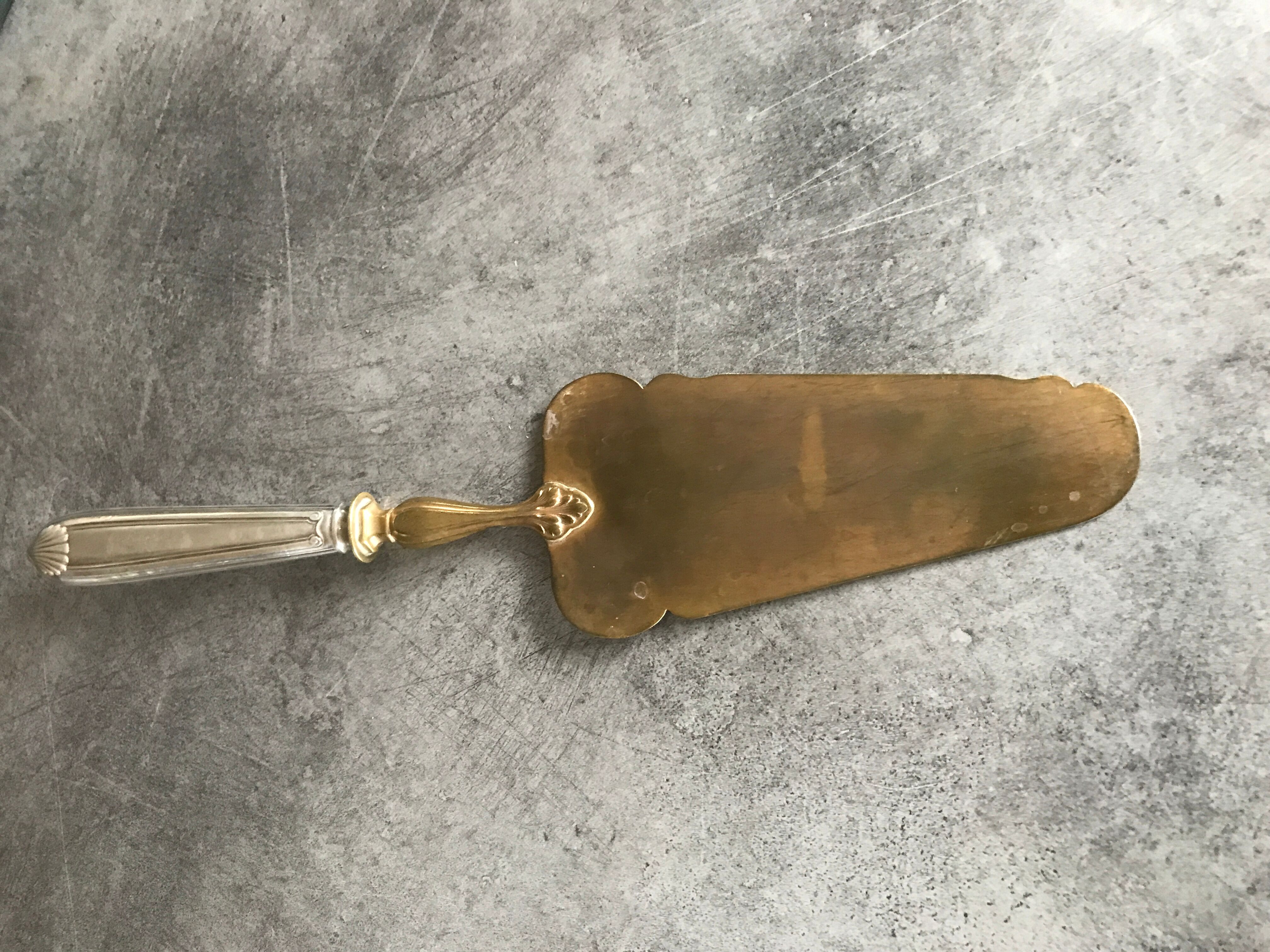 ANTIQUE SILVER PIE AND GOLDEN METAL SHOVEL in FÉRRÉOL-Boudat BOX