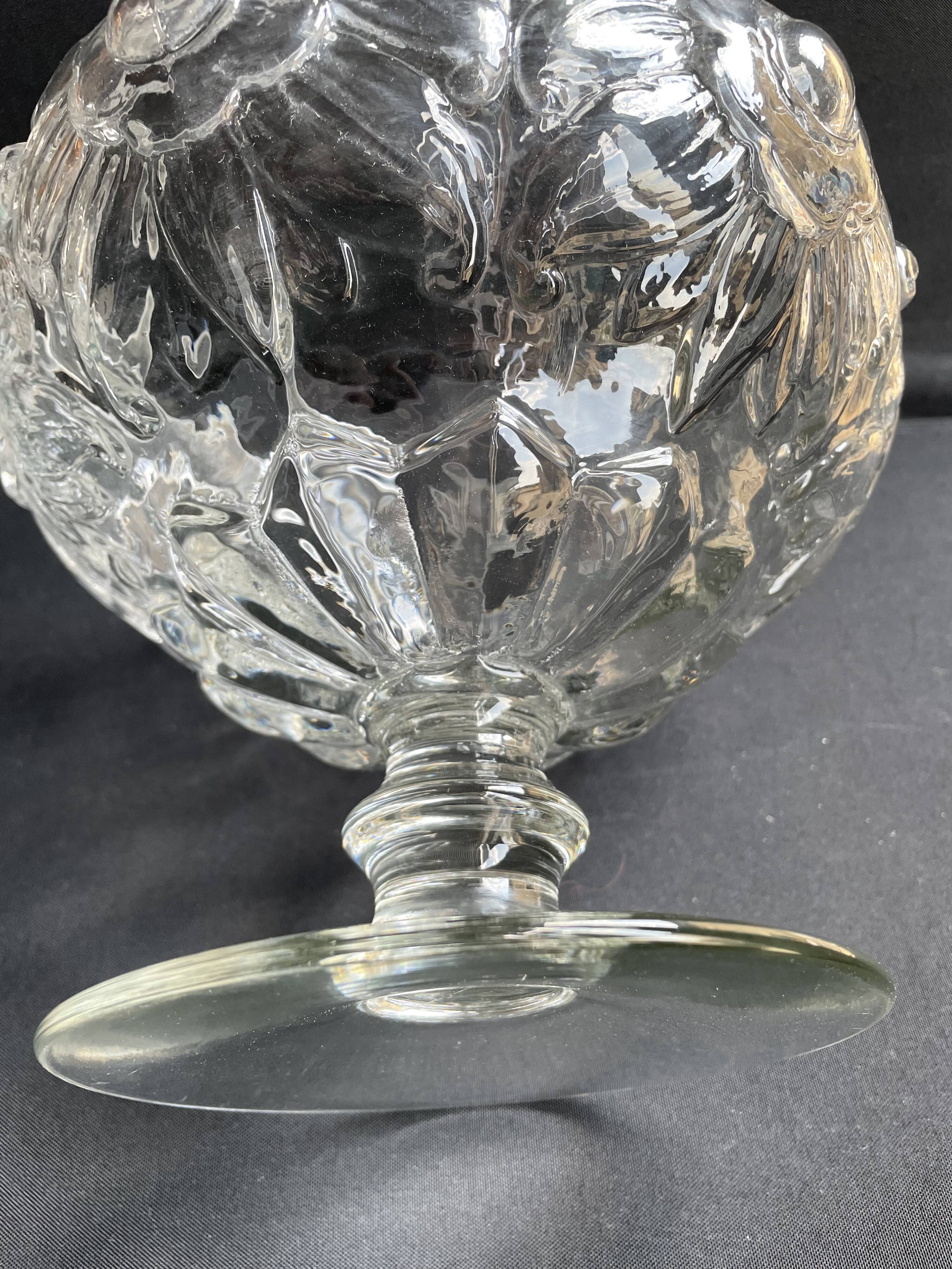 Fruit cup in molded crystal